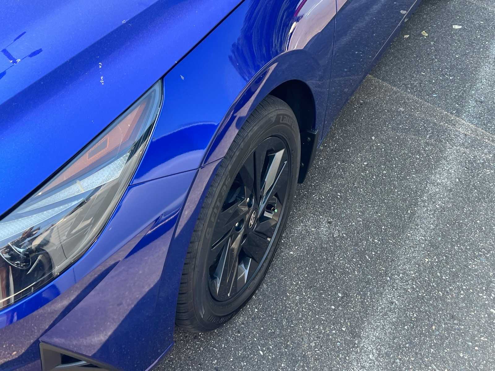 Thumbnail: 2023 Hyundai Elantra - 3