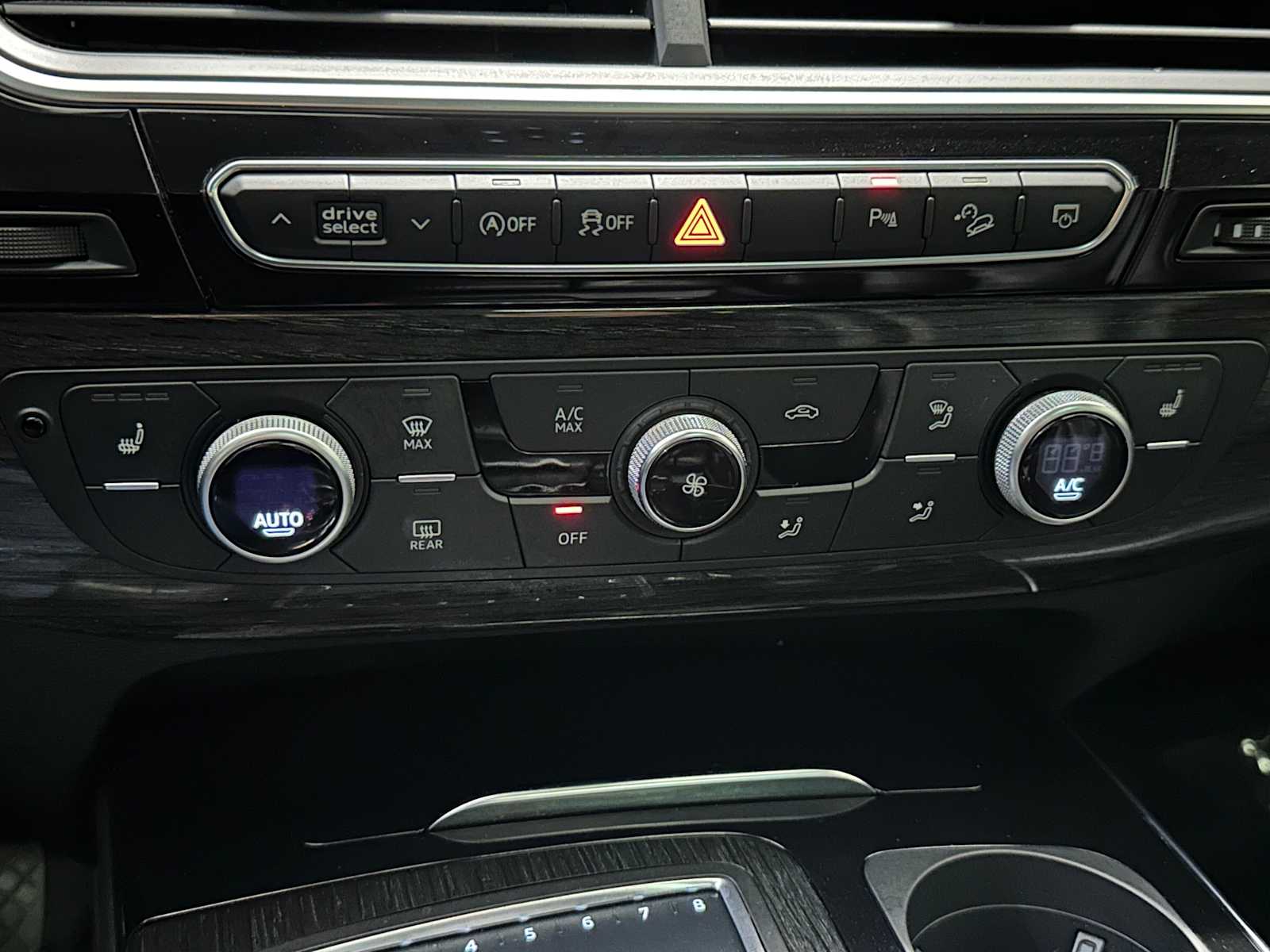 Thumbnail: 2018 Audi Q7 - 14