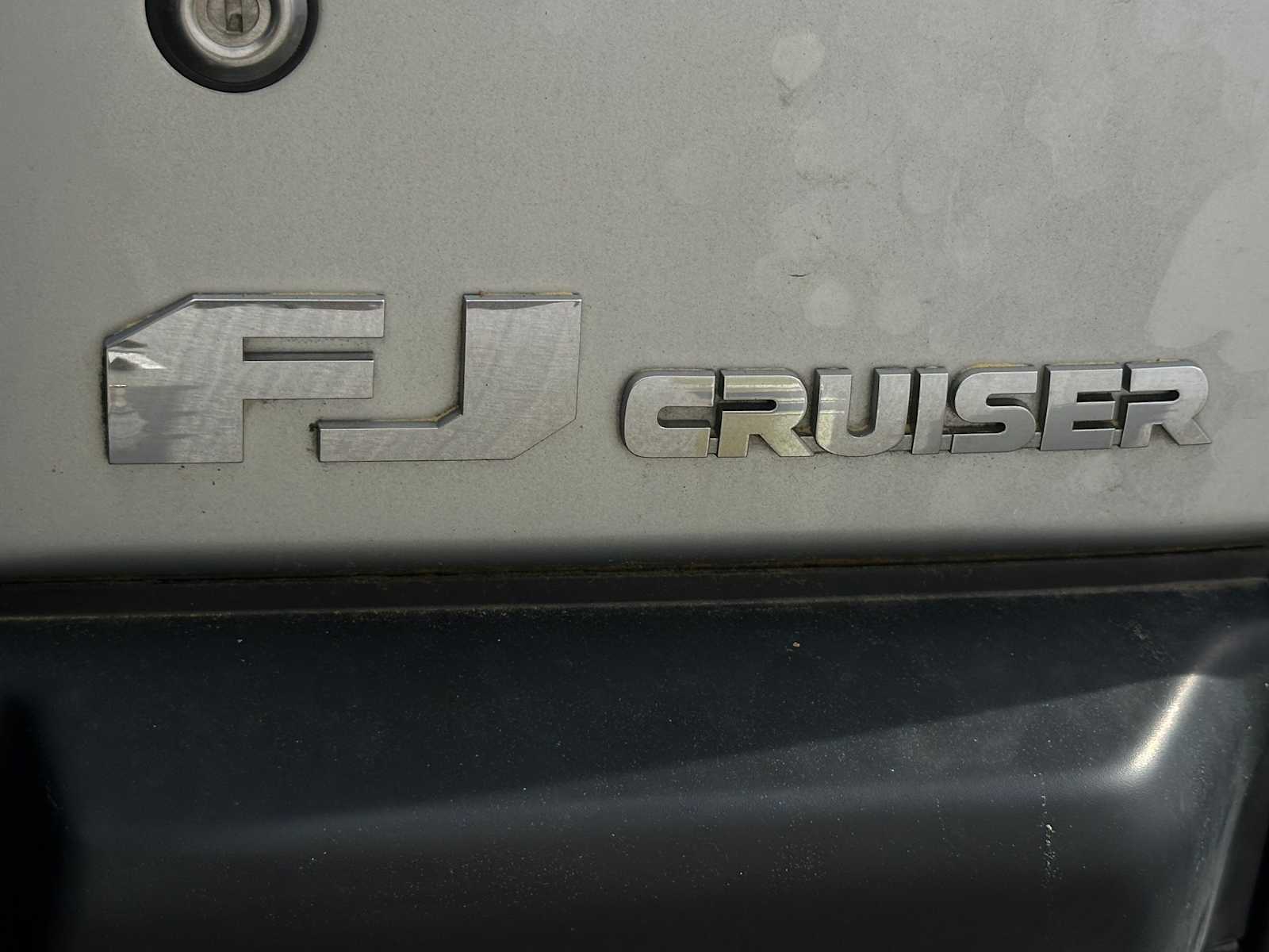Thumbnail: 2007 Toyota FJ Cruiser - 2