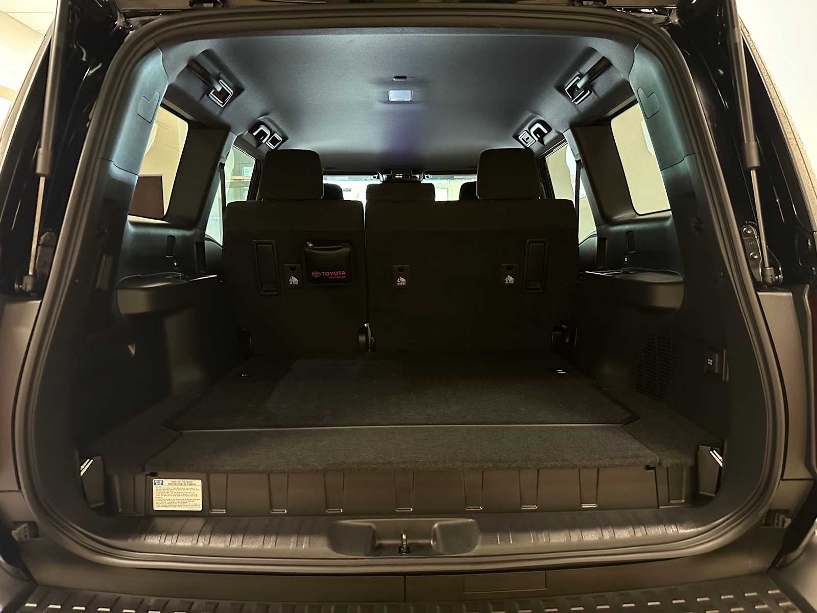 Thumbnail: 2025 Toyota Land Cruiser - 32