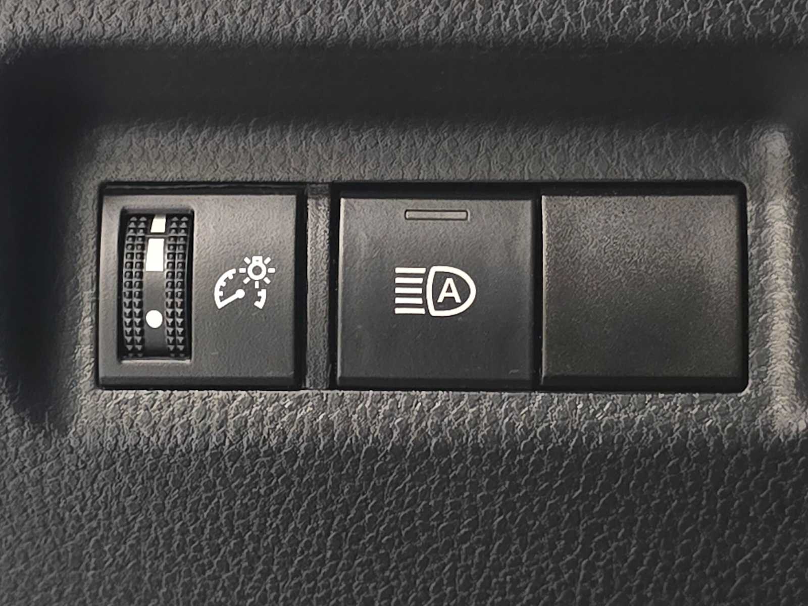 Thumbnail: 2023 Toyota RAV4 - 18