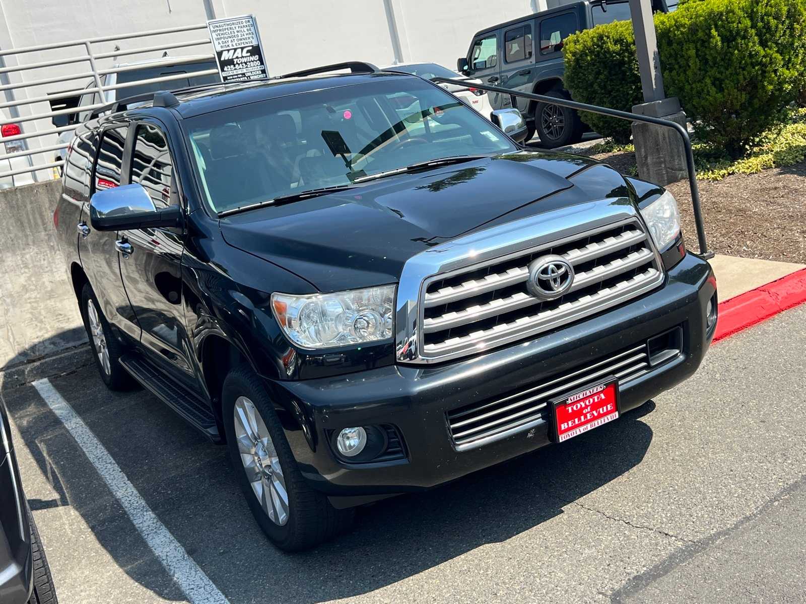 Thumbnail: 2014 Toyota Sequoia - 3