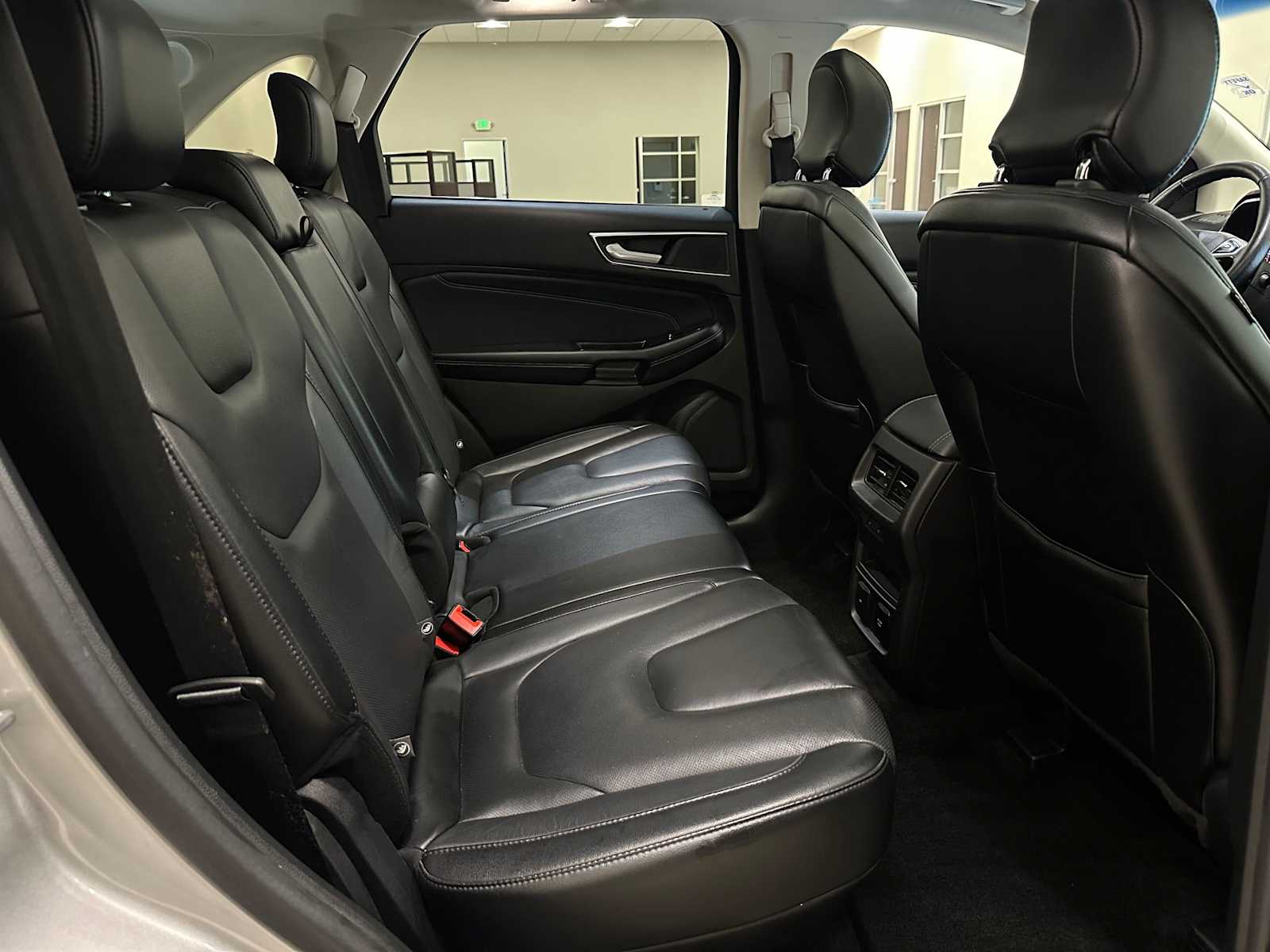 Thumbnail: 2017 Ford Edge - 35