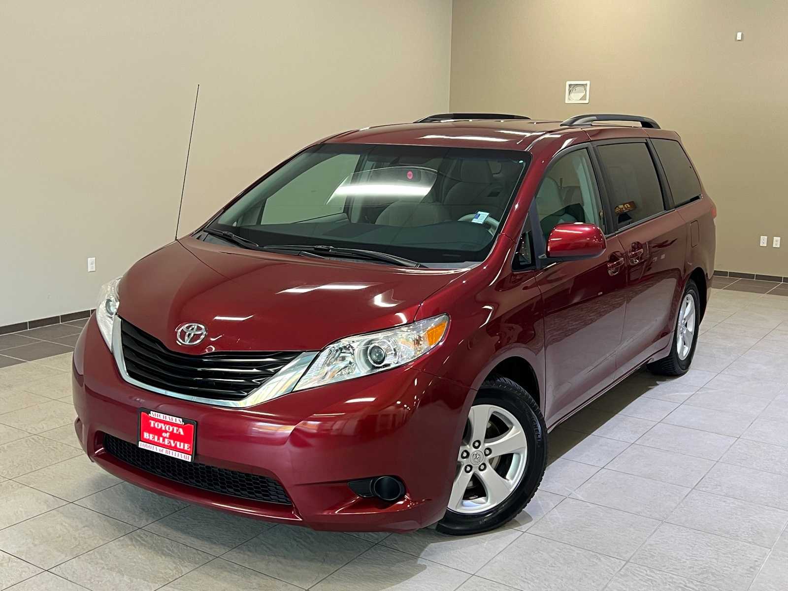 2011 Toyota Sienna LE -
                  Bellevue, WA