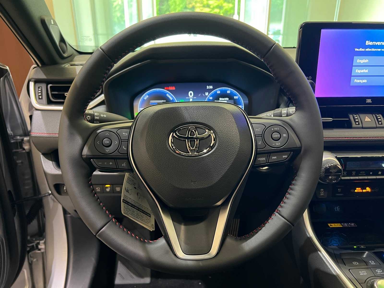 Thumbnail: 2025 Toyota RAV4 - 20