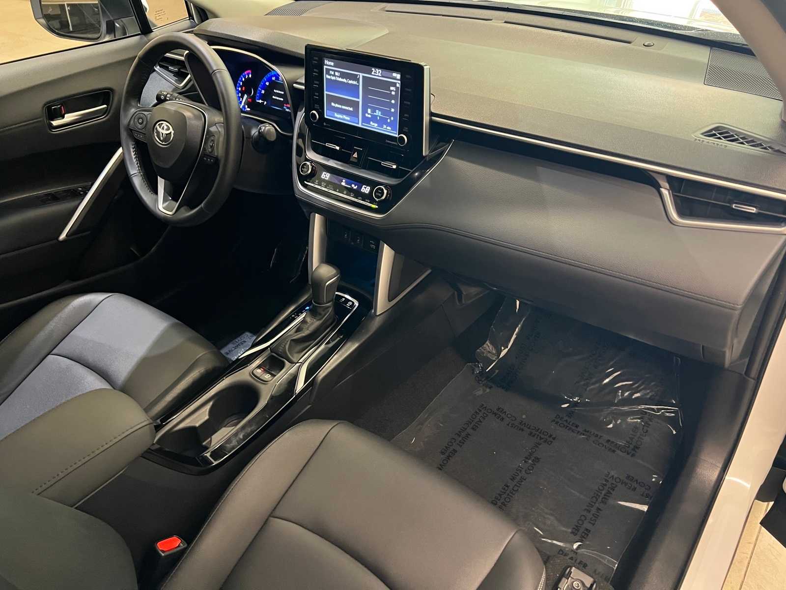 Thumbnail: 2022 Toyota Corolla Cross - 15