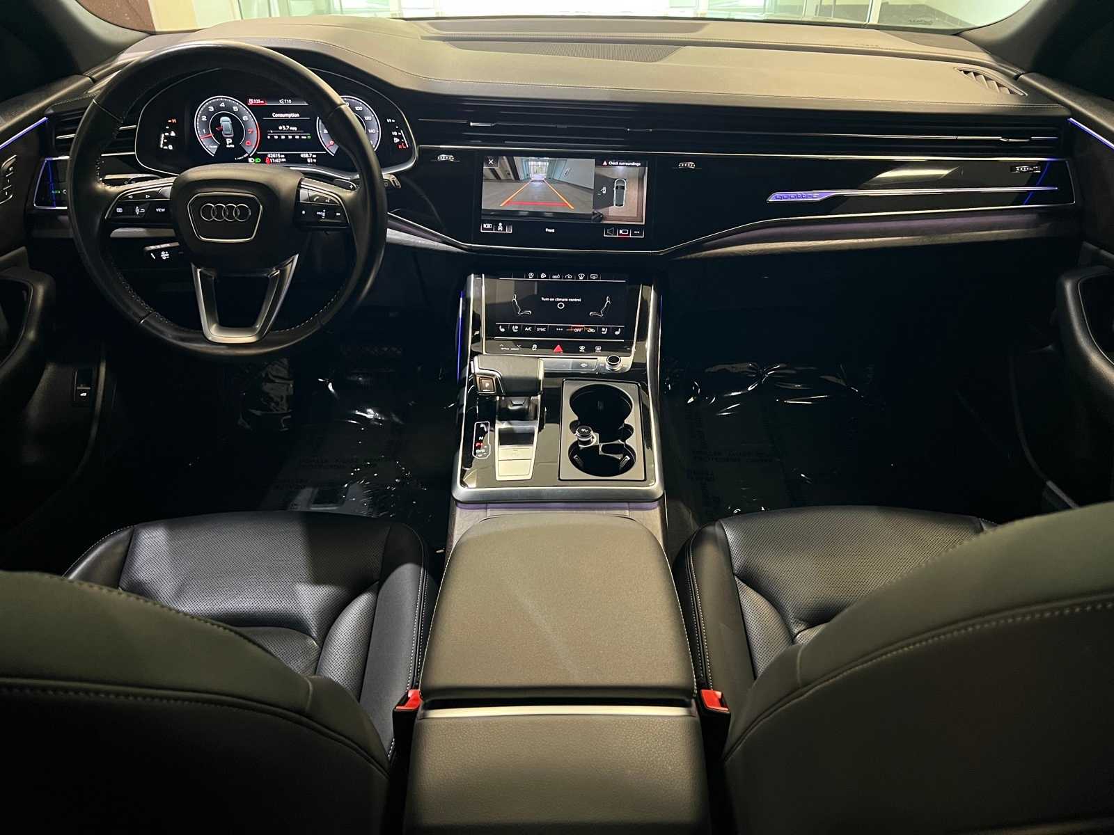 Thumbnail: 2020 Audi Q8 - 10