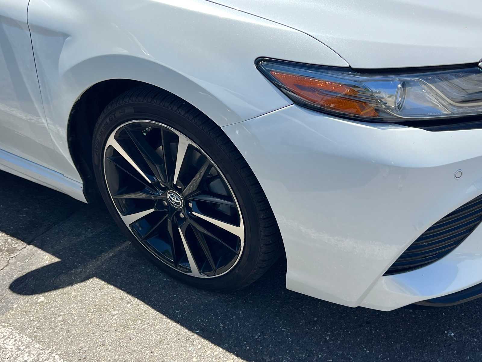 Thumbnail: 2018 Toyota Camry - 5