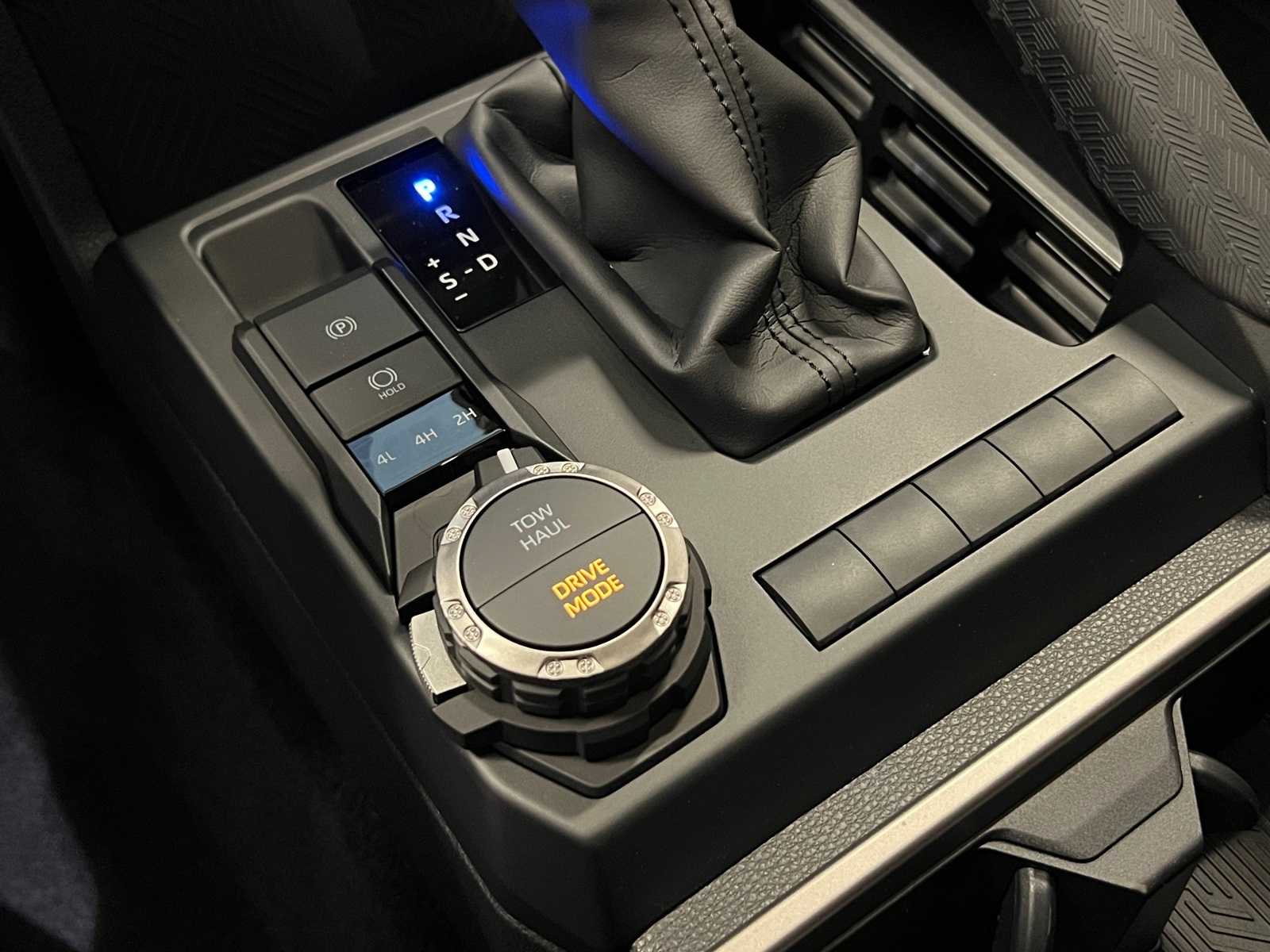 Thumbnail: 2025 Toyota 4Runner - 24