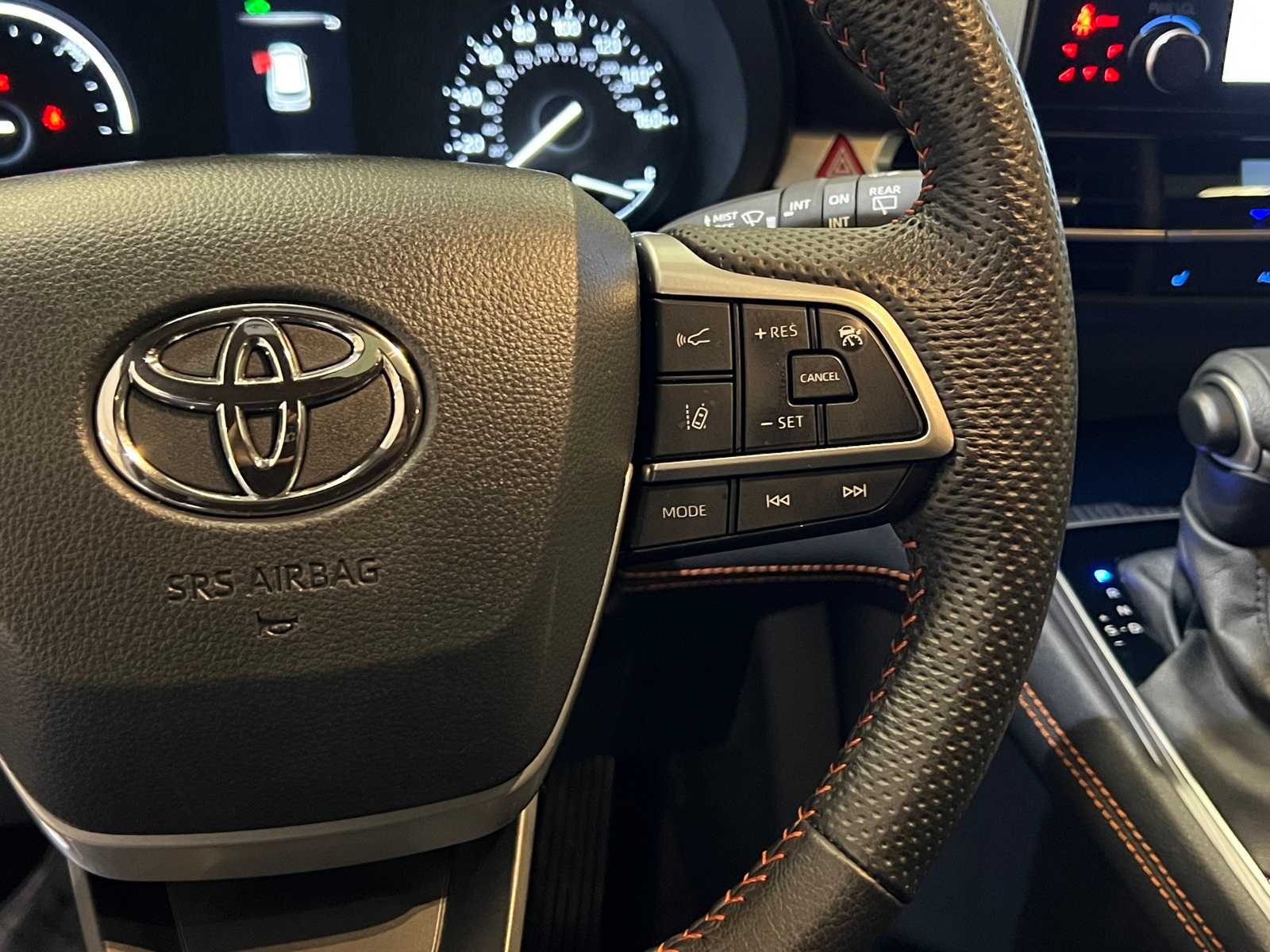 Thumbnail: 2024 Toyota Sienna - 20