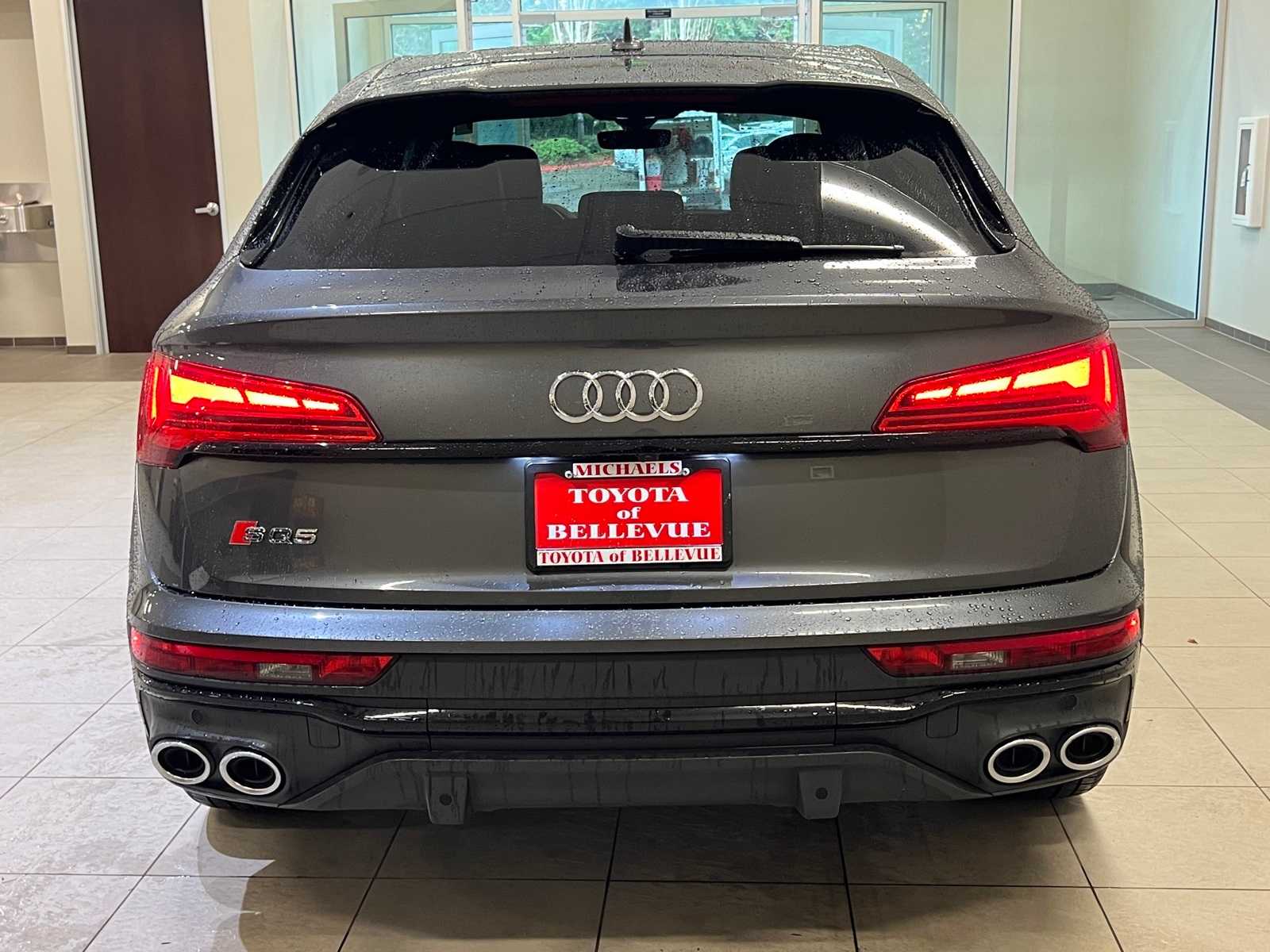 Thumbnail: 2021 Audi SQ5 - 5