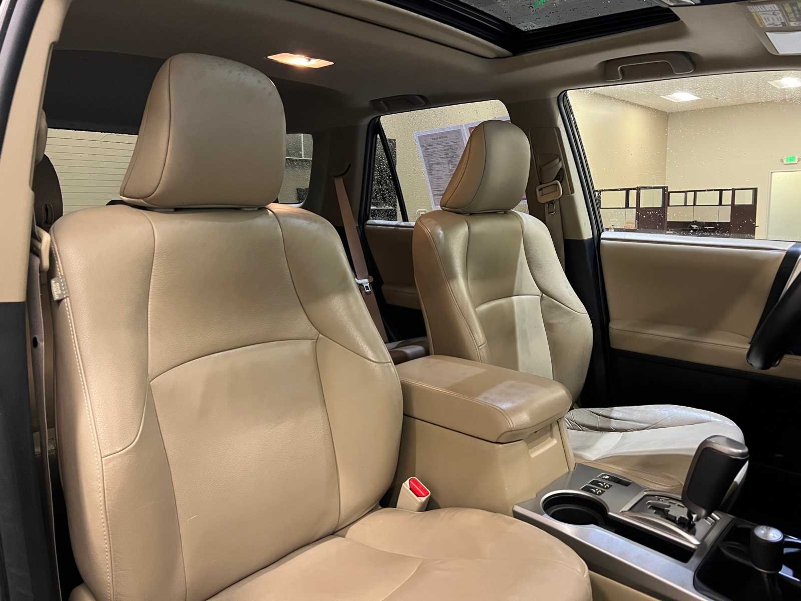 Thumbnail: 2011 Toyota 4Runner - 14