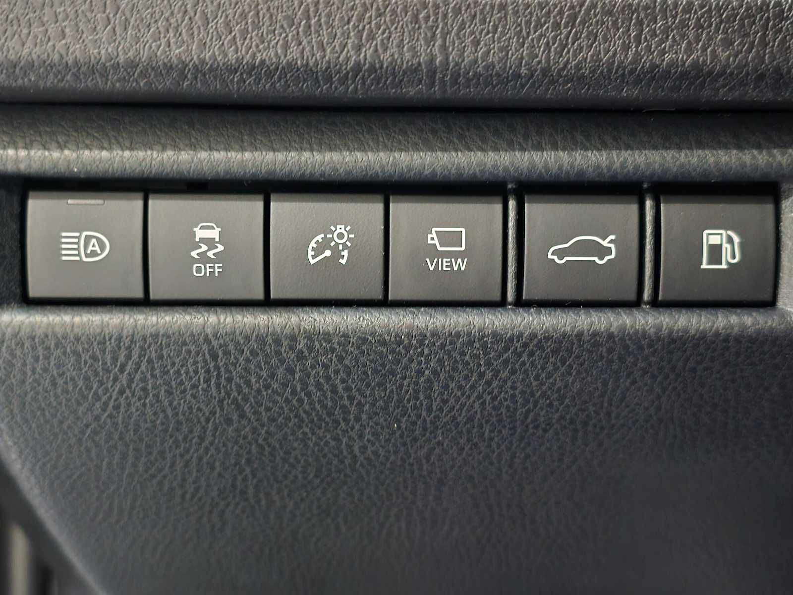 Thumbnail: 2026 Toyota Camry - 18