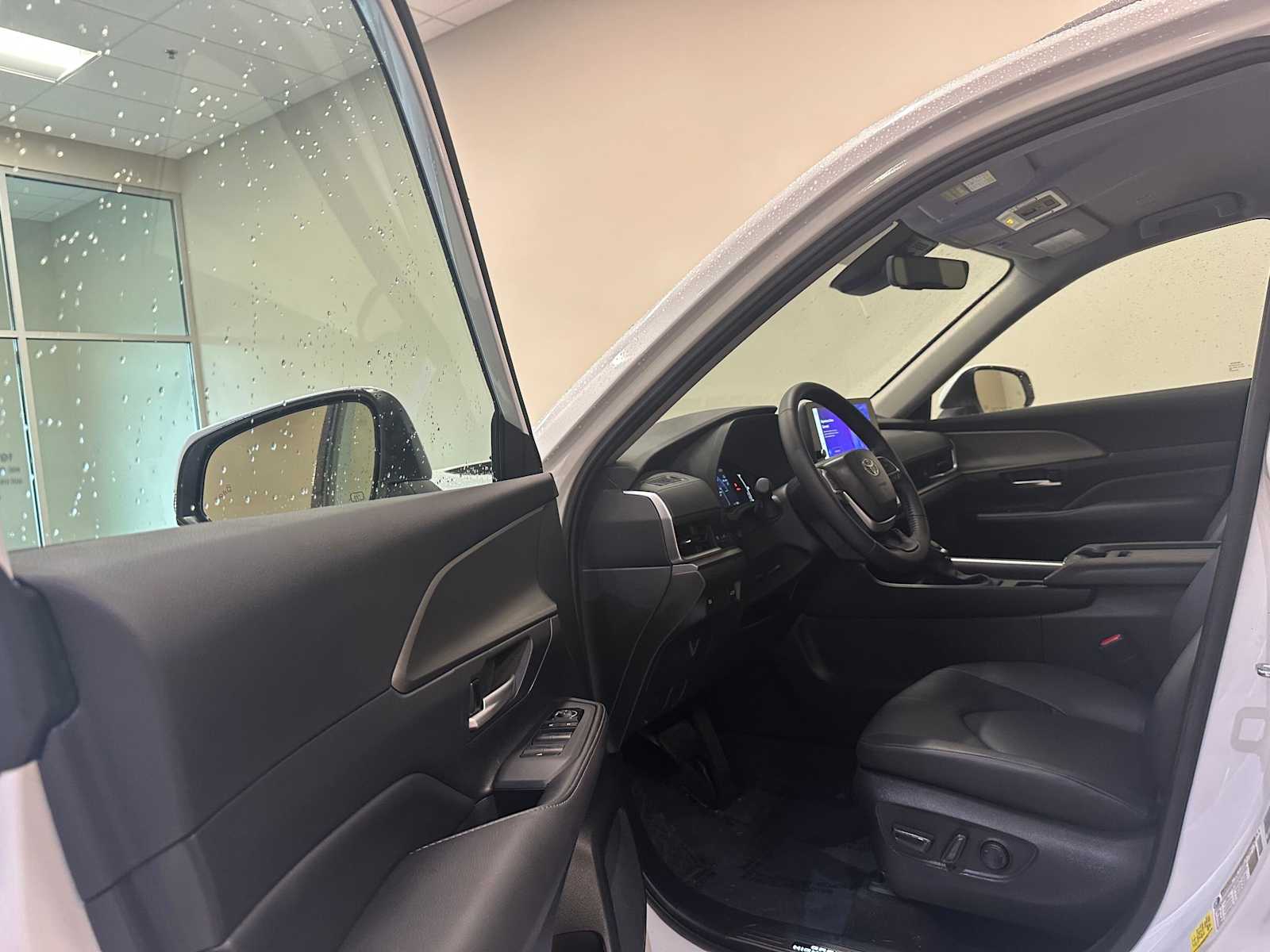 Thumbnail: 2025 Toyota Grand Highlander - 19