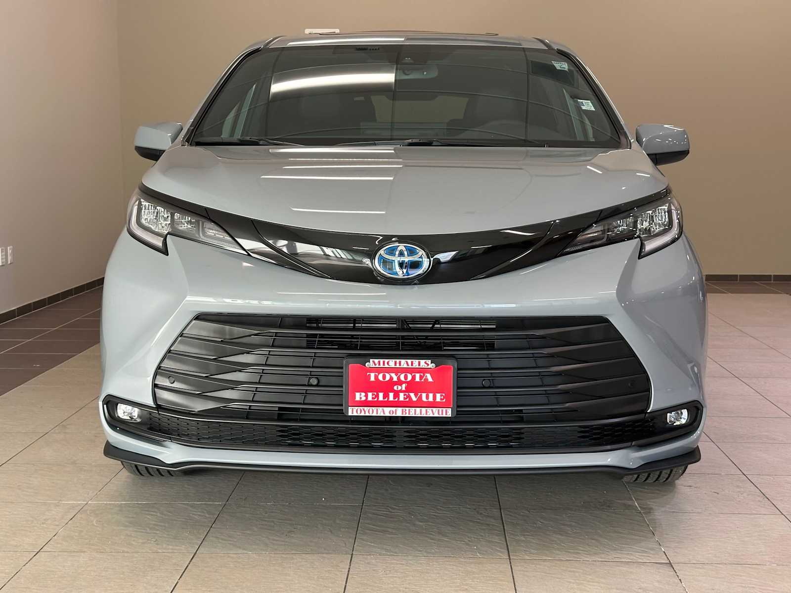 Thumbnail: 2025 Toyota Sienna - 6