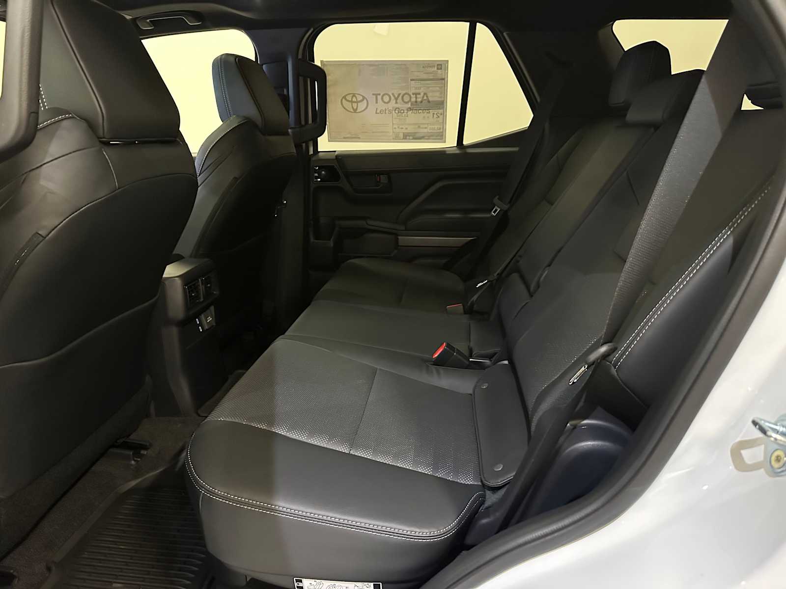 Thumbnail: 2026 Toyota 4Runner - 23