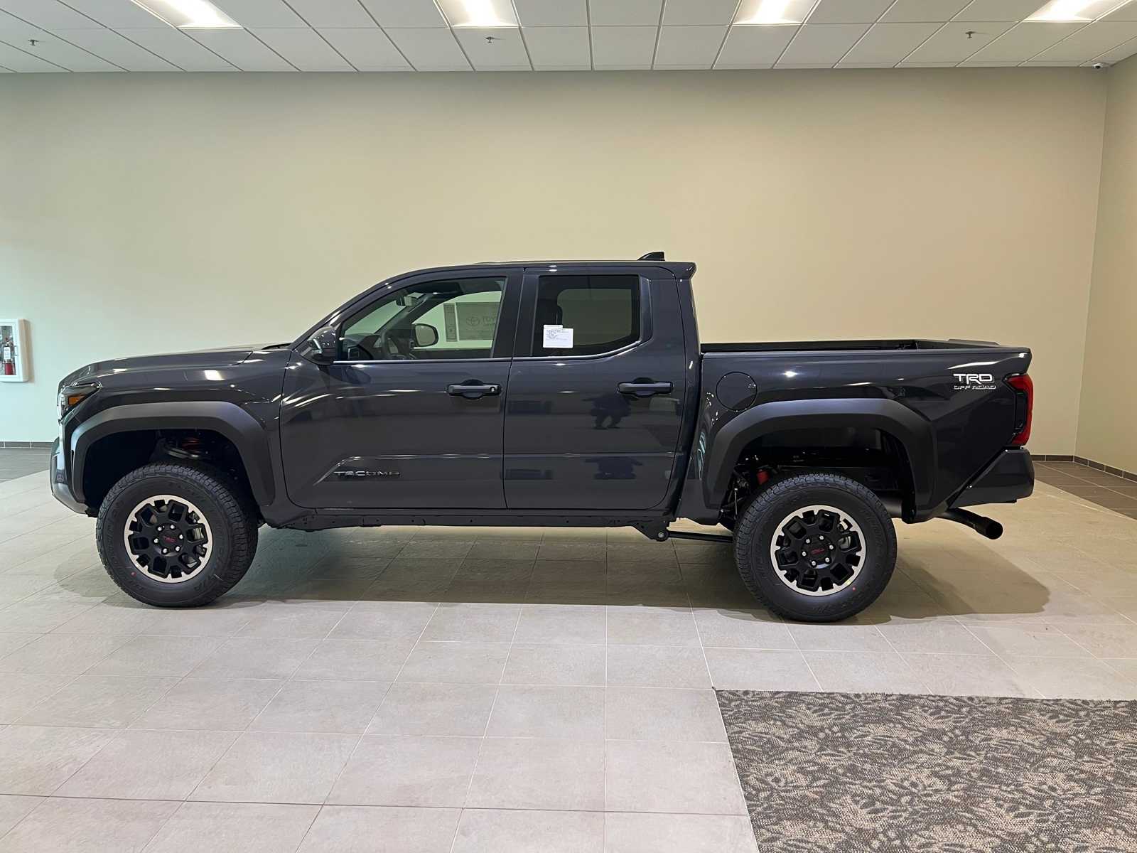Thumbnail: 2025 Toyota Tacoma - 3