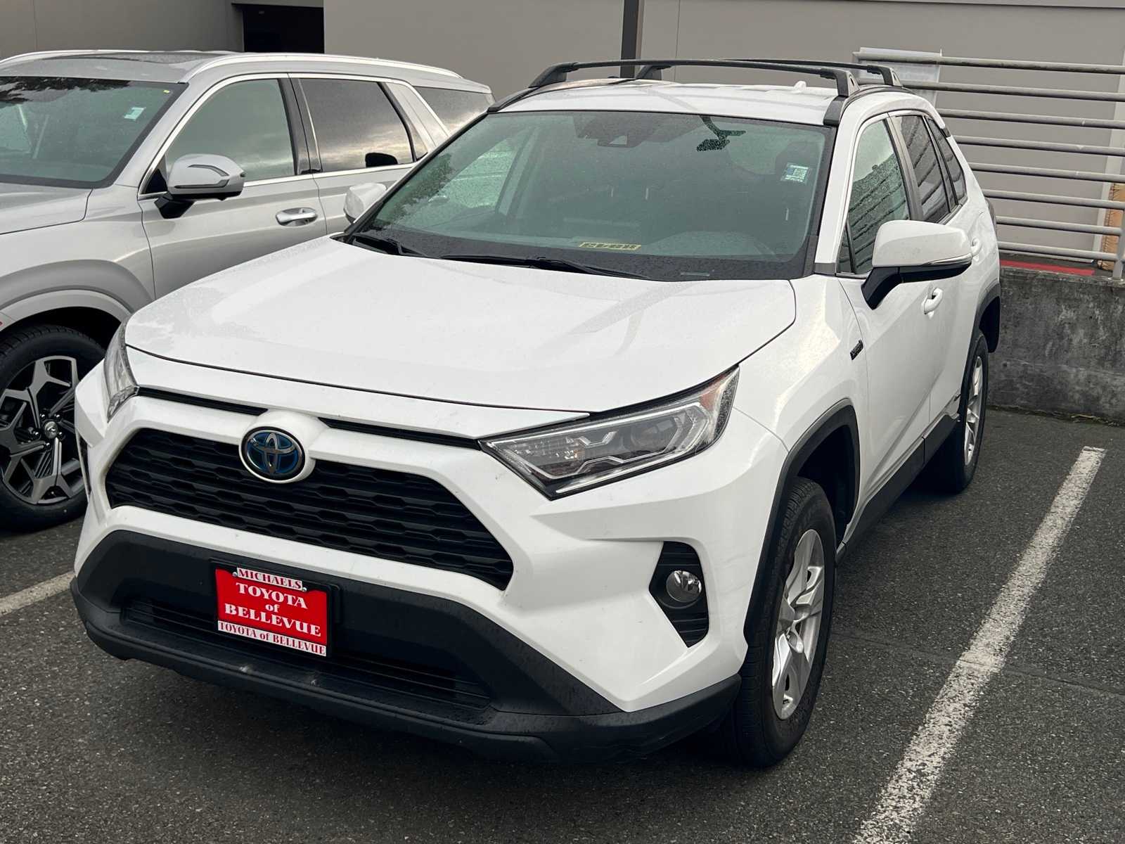 Thumbnail: 2021 Toyota RAV4 - 1
