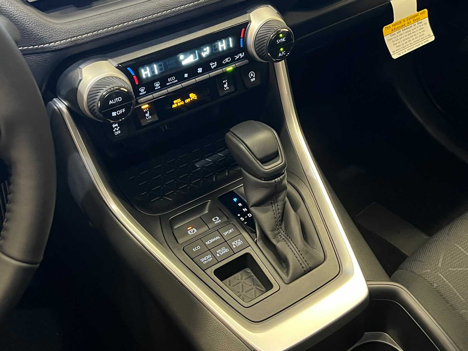 Thumbnail: 2025 Toyota RAV4 - 23