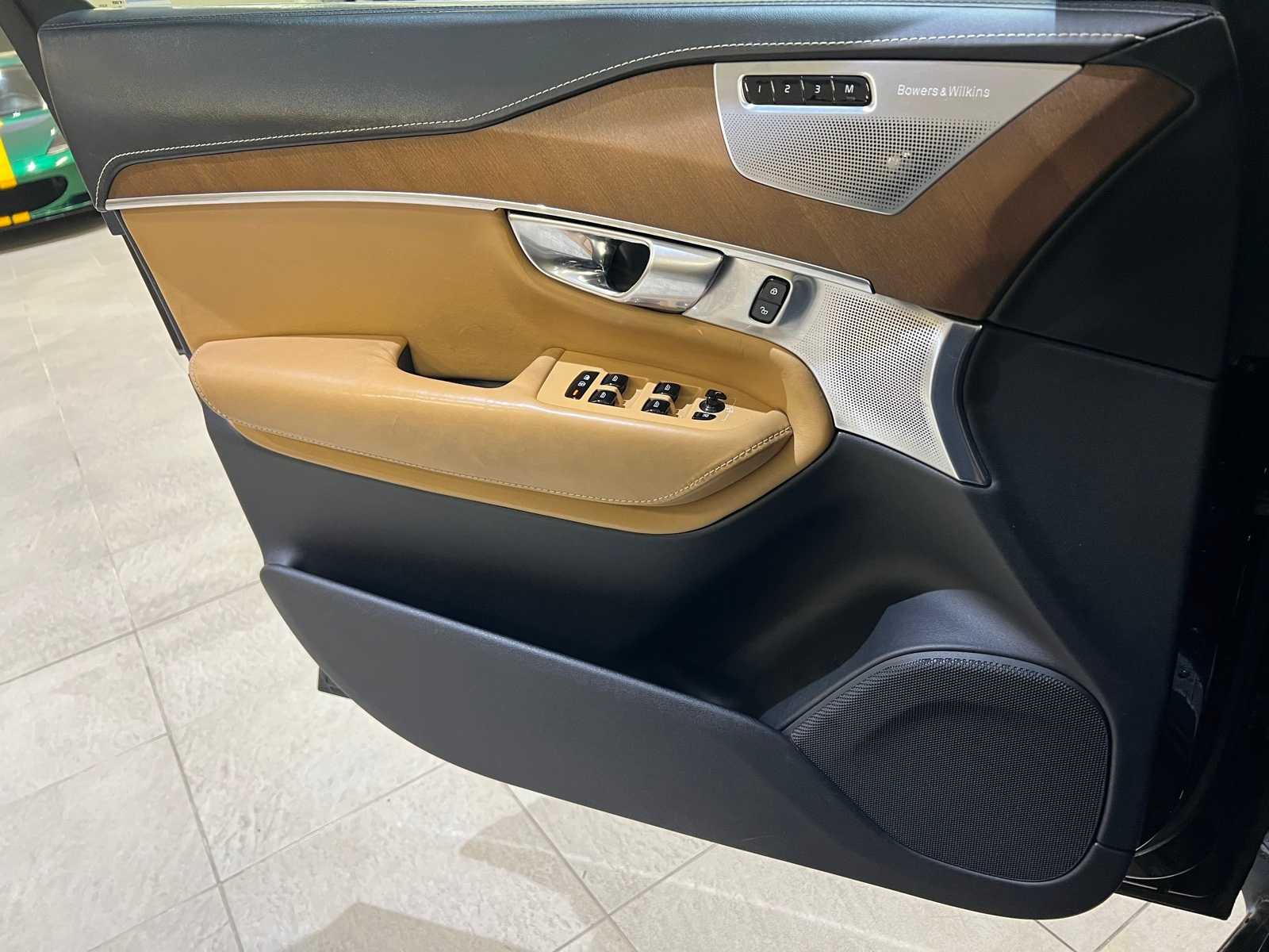 Thumbnail: 2017 Volvo XC90 - 17