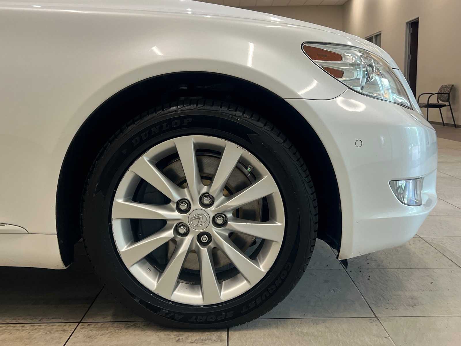 Thumbnail: 2010 Lexus LS - 7