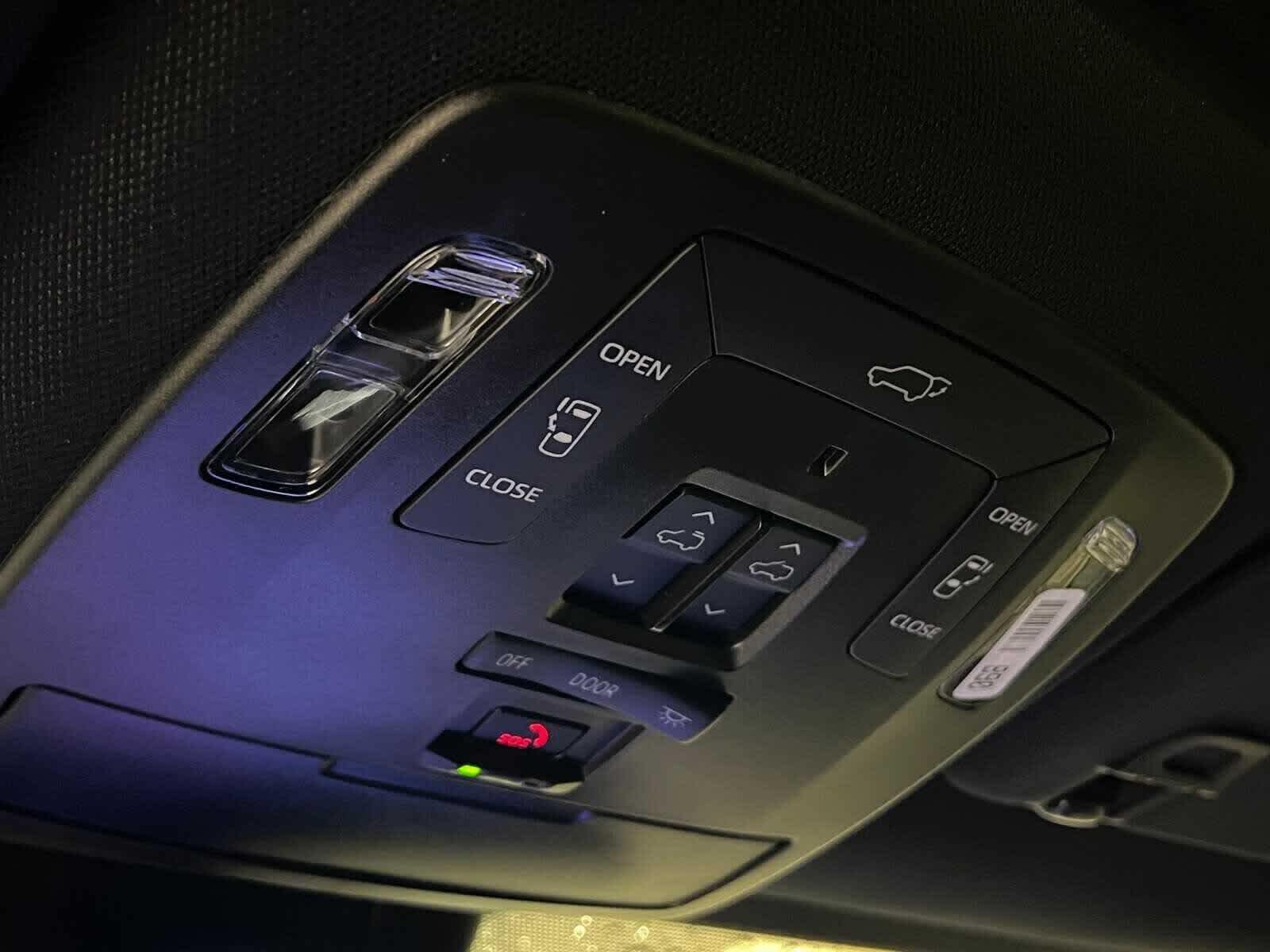 Thumbnail: 2025 Toyota Sienna - 27