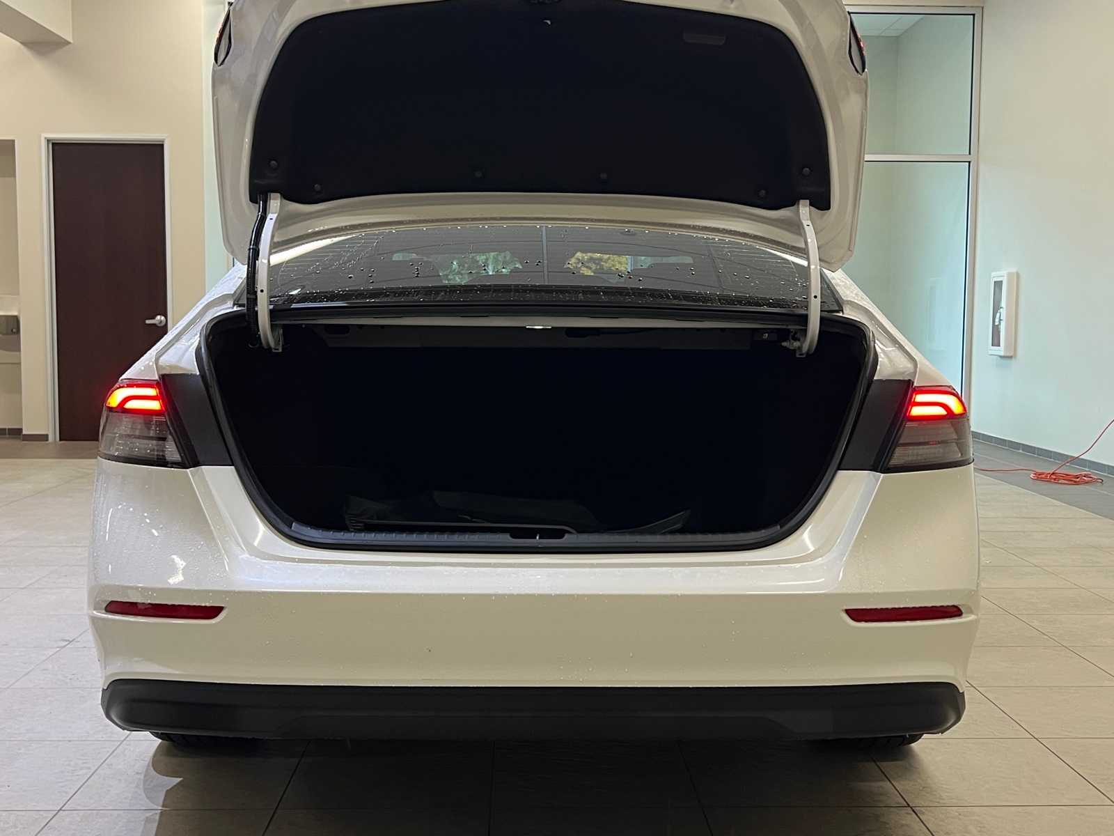 Thumbnail: 2023 Honda Accord - 27