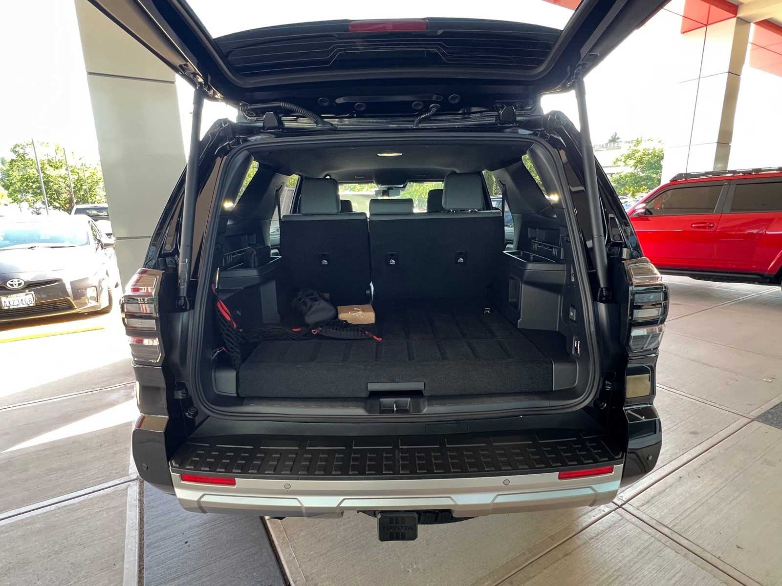 Thumbnail: 2025 Toyota 4Runner - 31