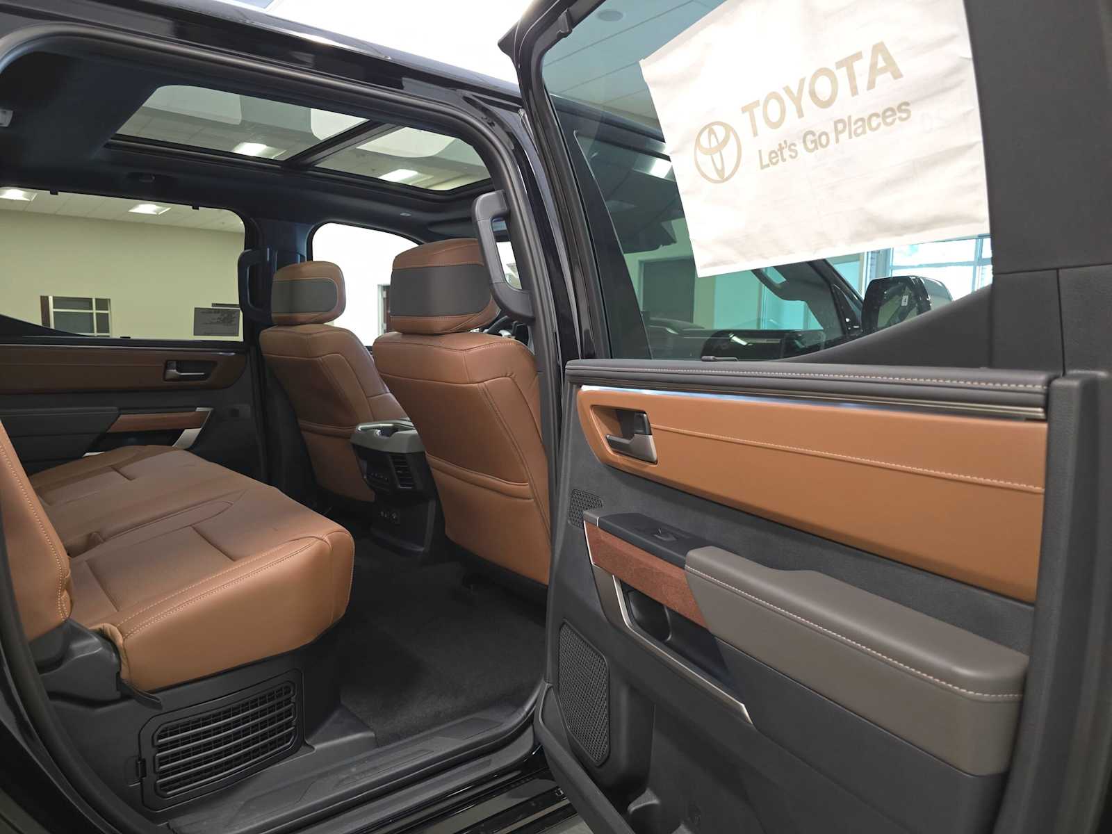 Thumbnail: 2026 Toyota Tundra - 27