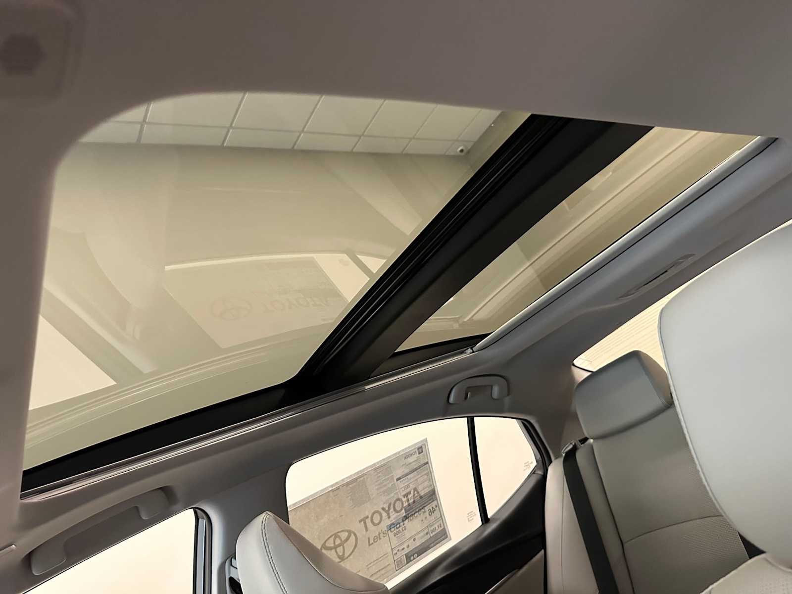 Thumbnail: 2026 Toyota Camry - 21