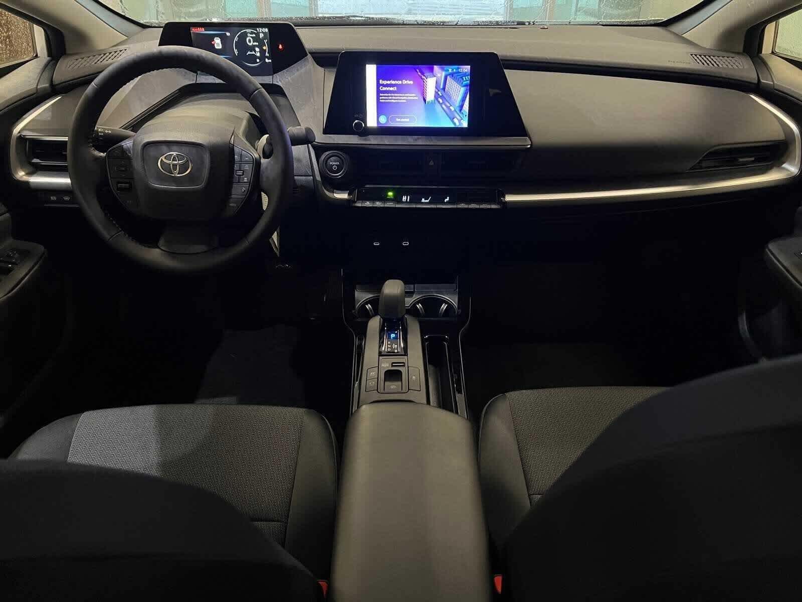 Thumbnail: 2024 Toyota Prius - 10