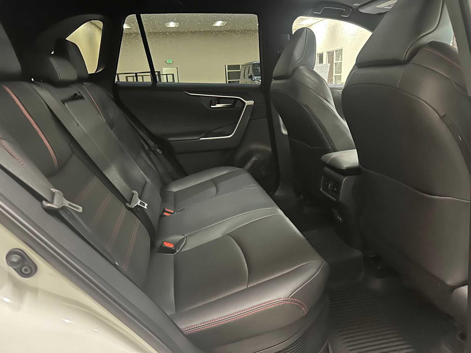 Thumbnail: 2025 Toyota RAV4 - 26