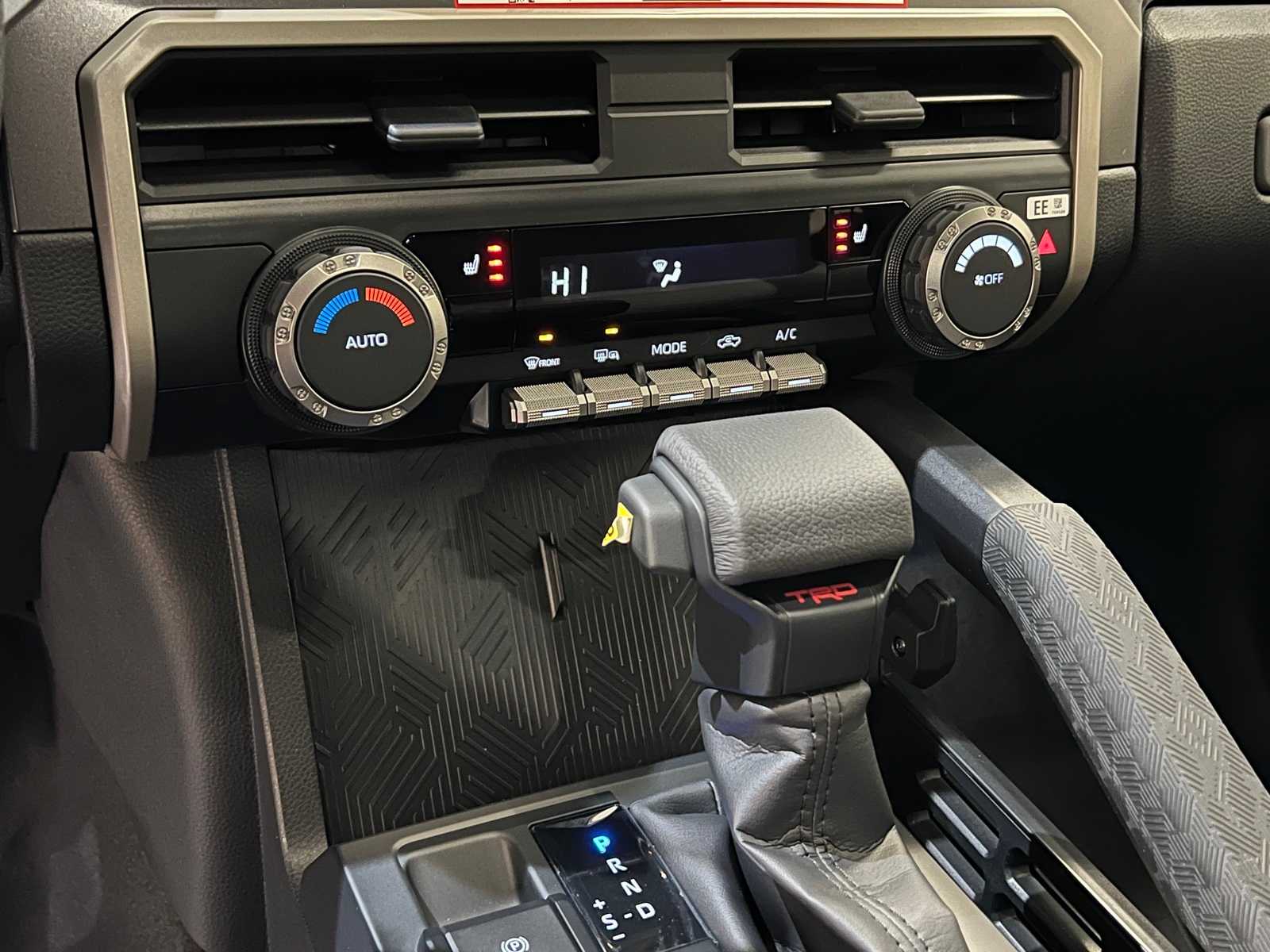 Thumbnail: 2025 Toyota Tacoma - 23