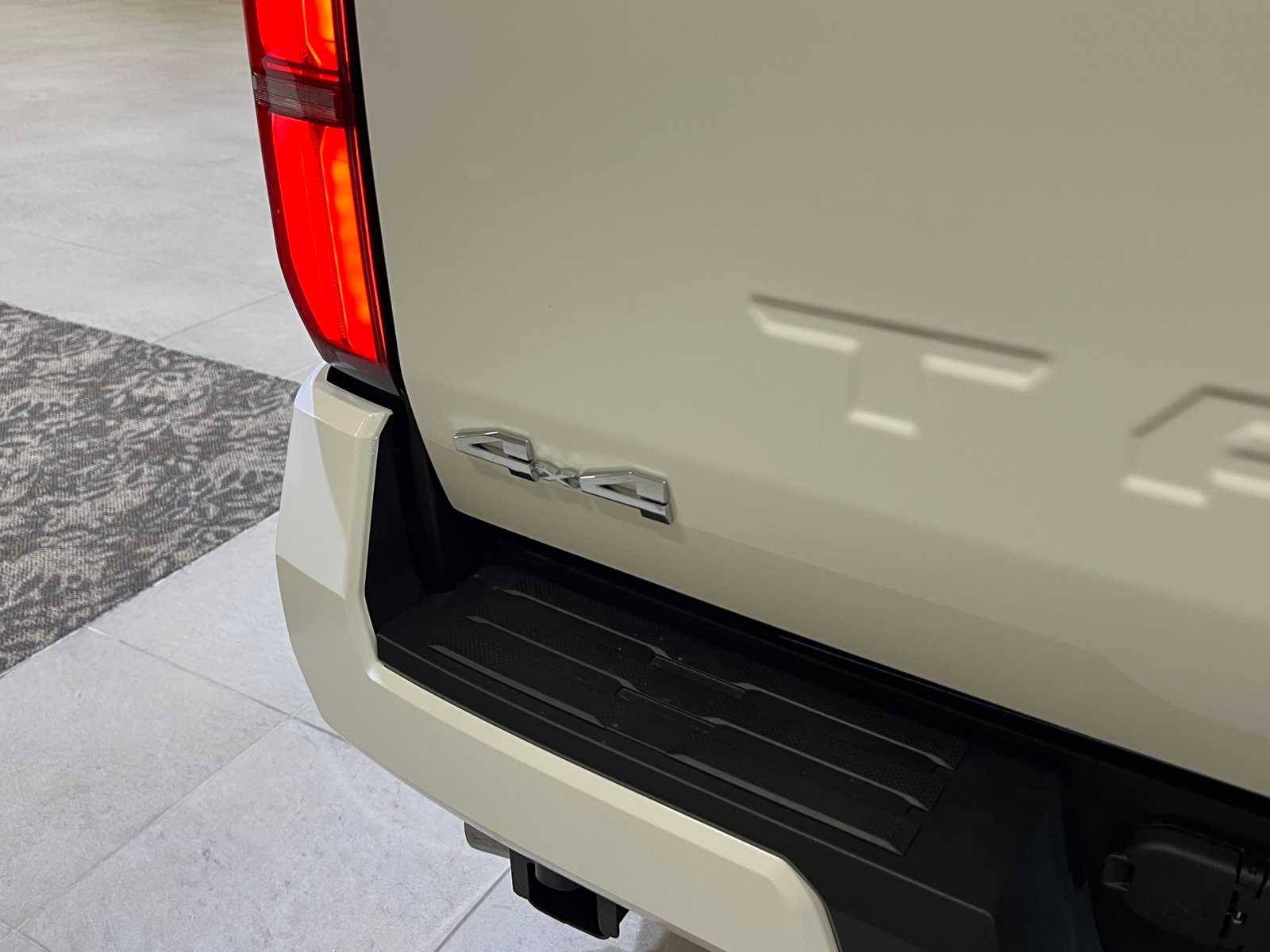 Thumbnail: 2025 Toyota Tacoma - 6