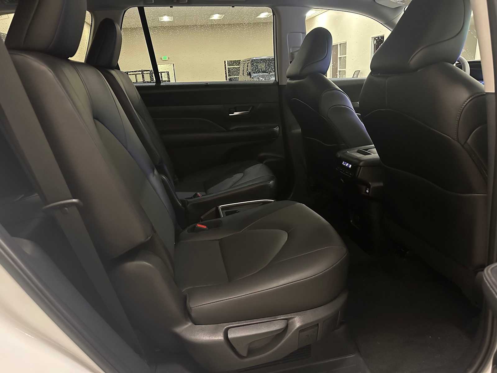 Thumbnail: 2025 Toyota Grand Highlander - 23