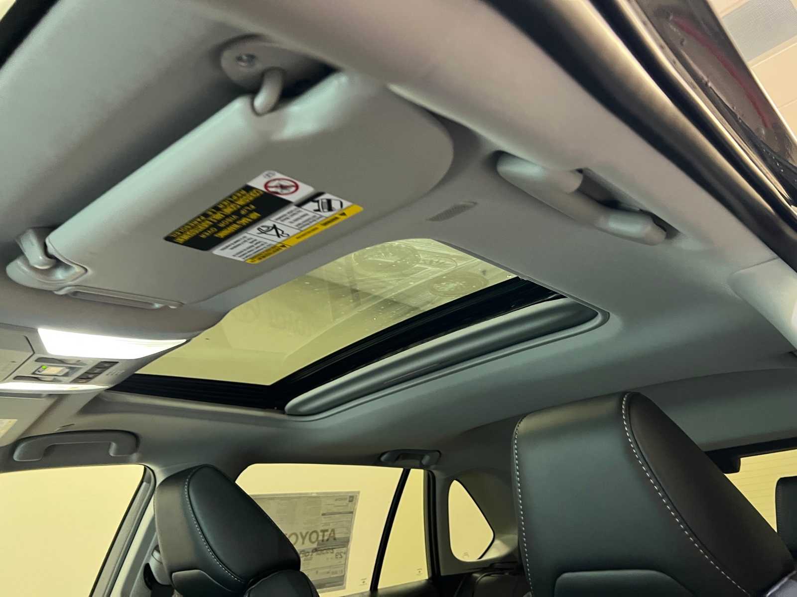 Thumbnail: 2025 Toyota RAV4 - 17