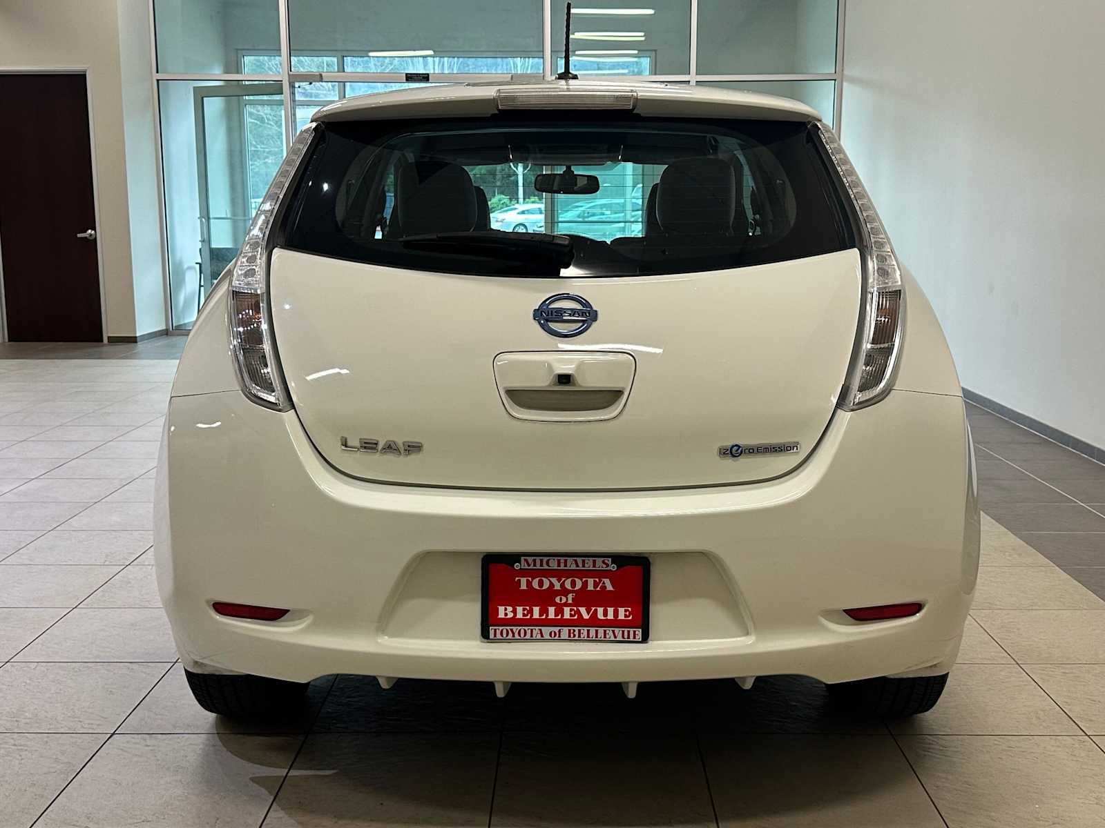 Thumbnail: 2016 Nissan Leaf - 5