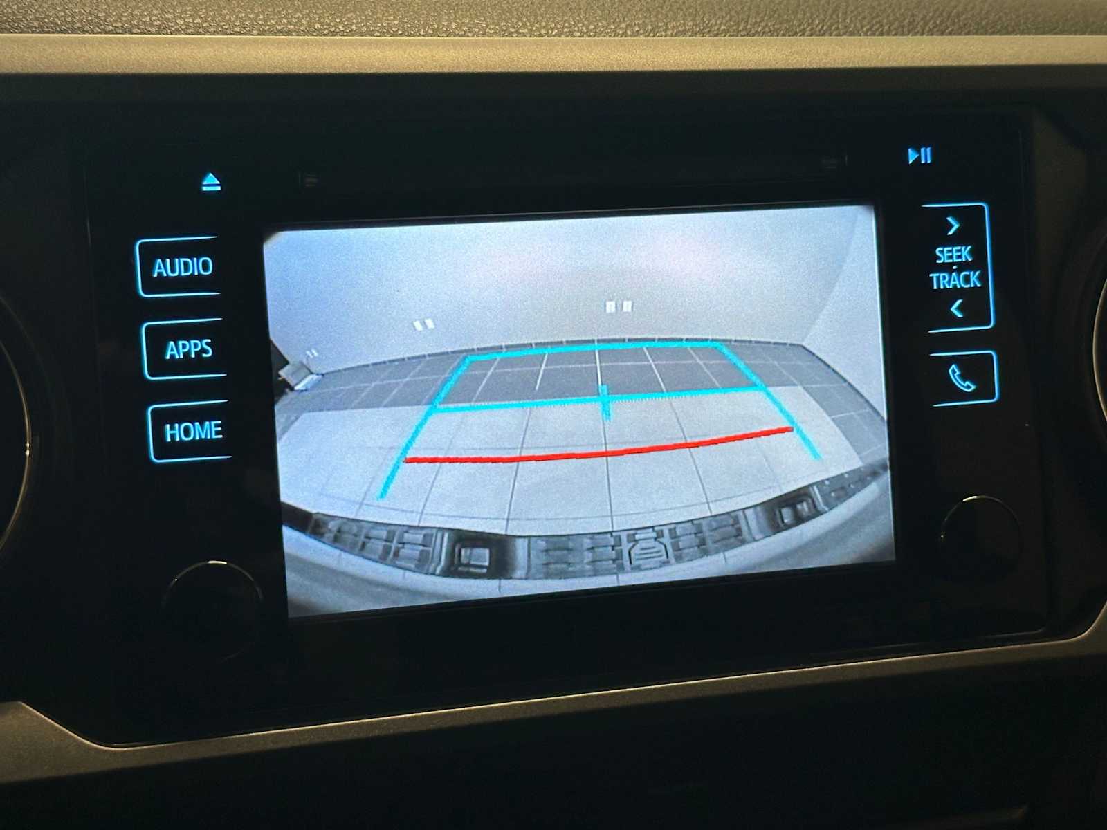 Thumbnail: 2018 Toyota Tacoma - 13