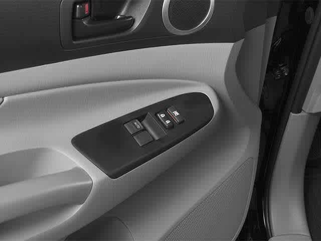 Thumbnail: 2014 Toyota Tacoma - 14