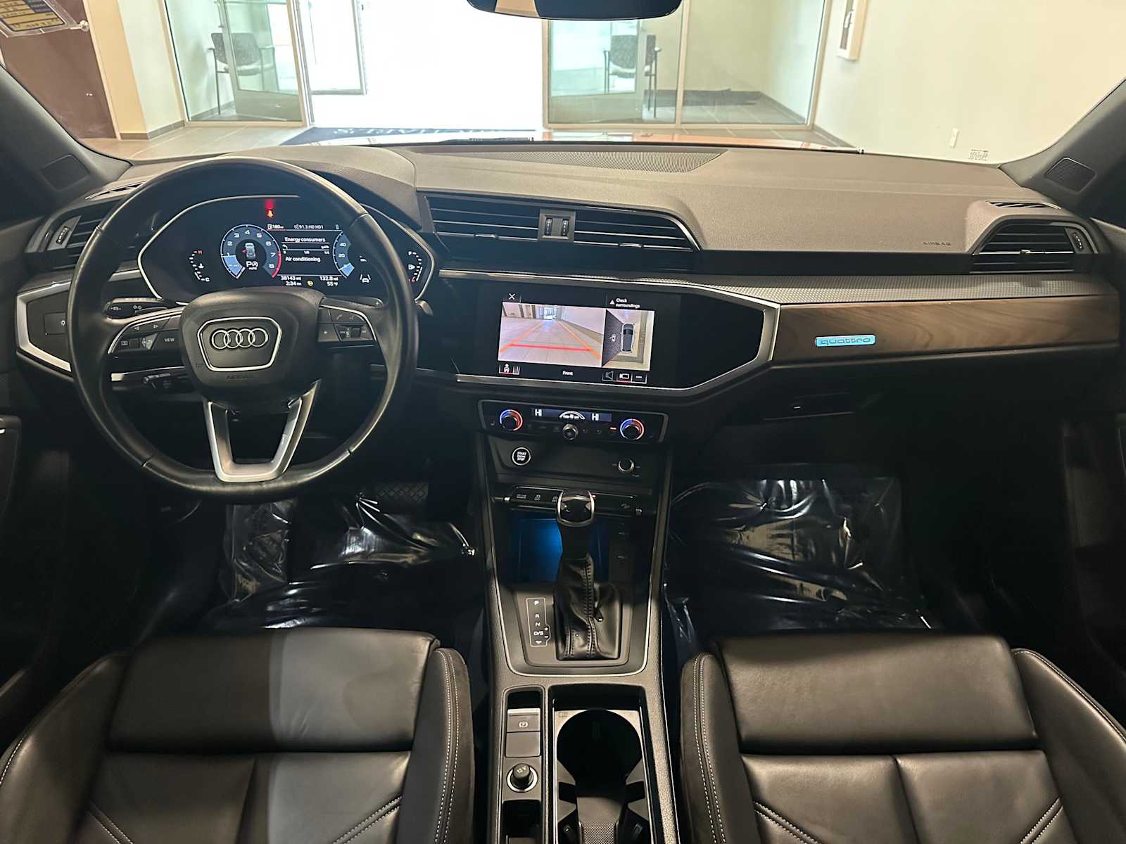 Thumbnail: 2022 Audi Q3 - 10