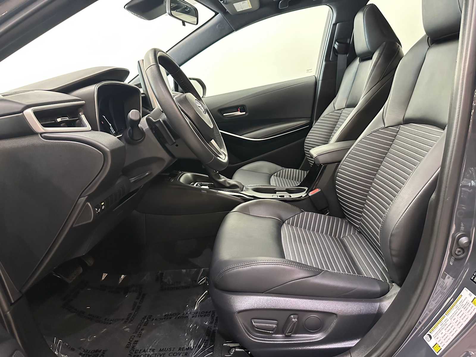 Thumbnail: 2025 Toyota Corolla - 27