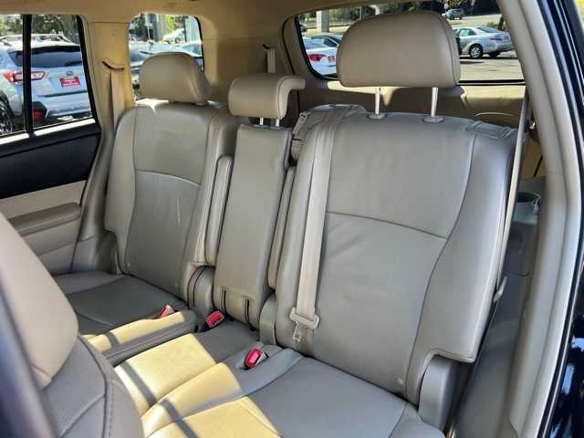Thumbnail: 2011 Toyota Highlander - 13