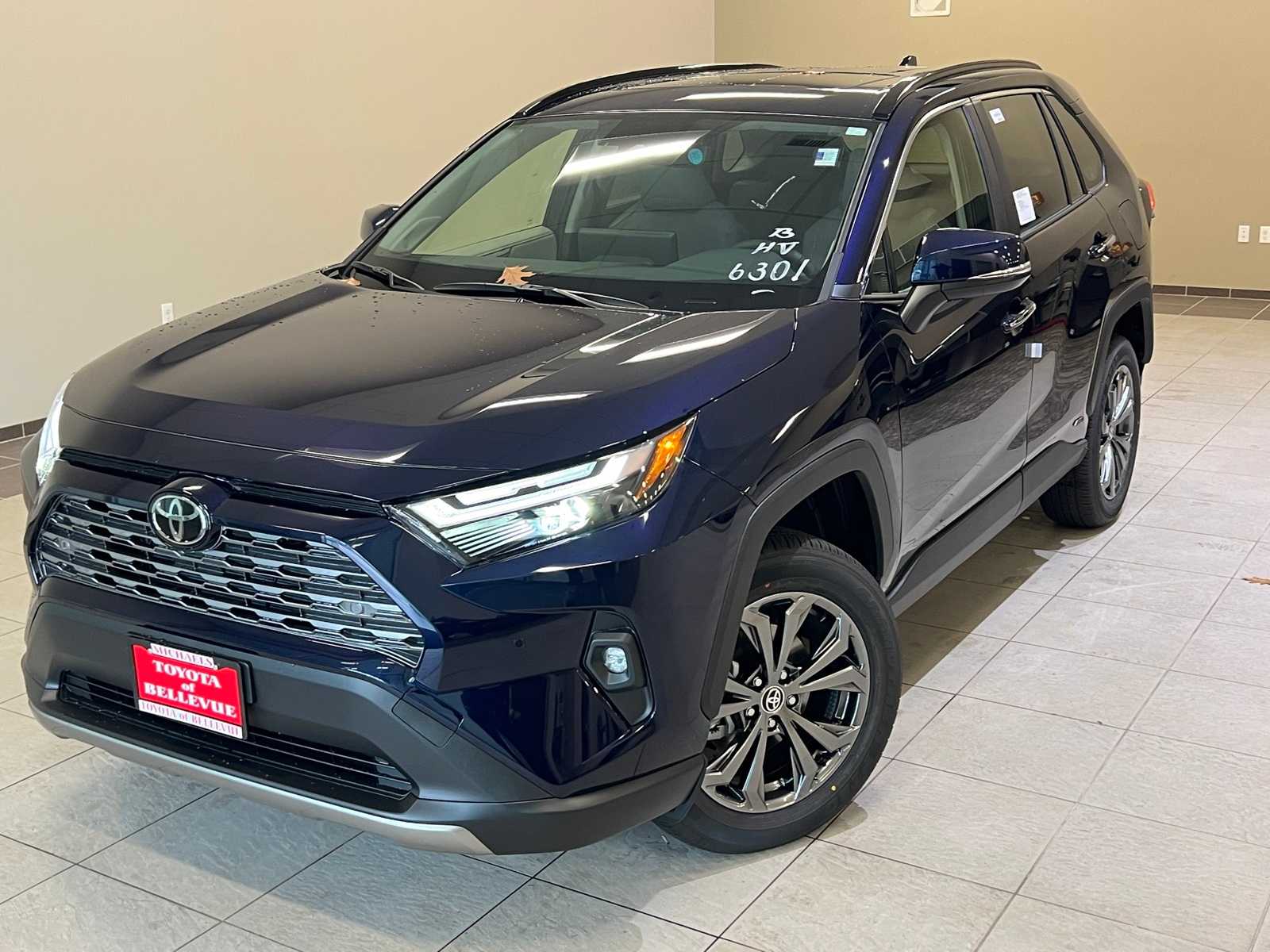 Thumbnail: 2025 Toyota RAV4 - 1