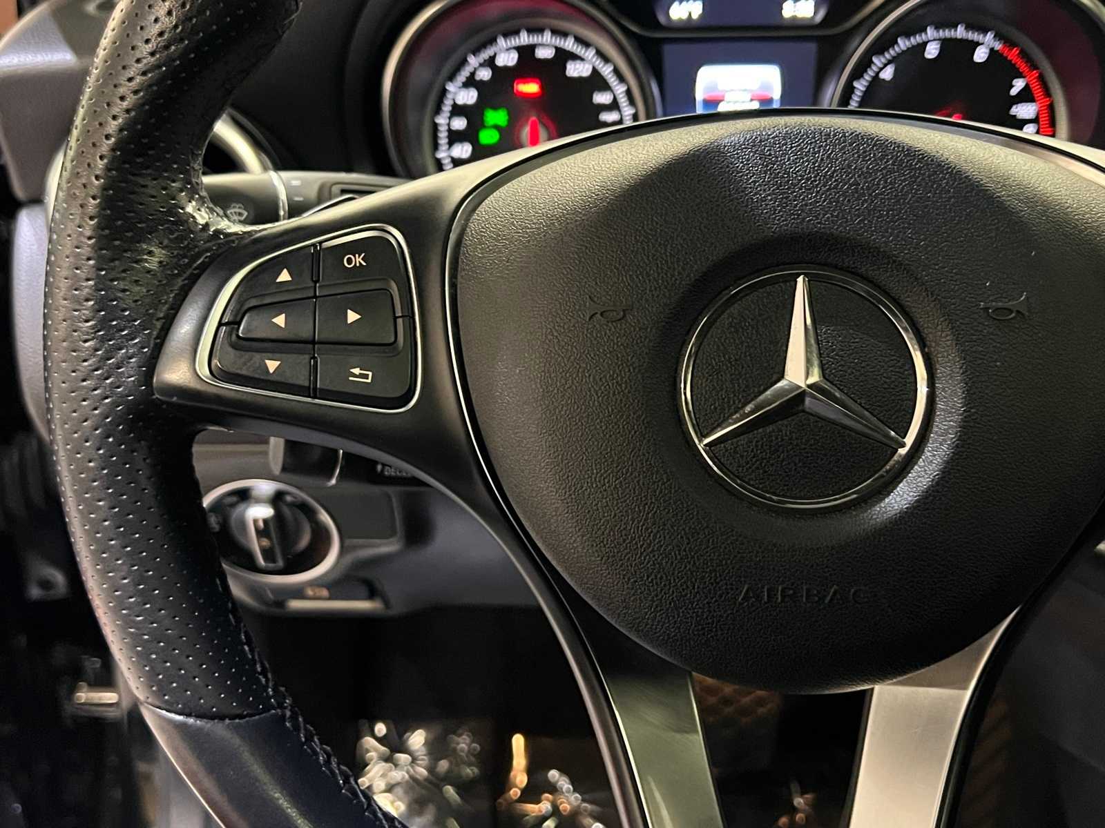 Thumbnail: 2019 Mercedes-Benz GLA - 22