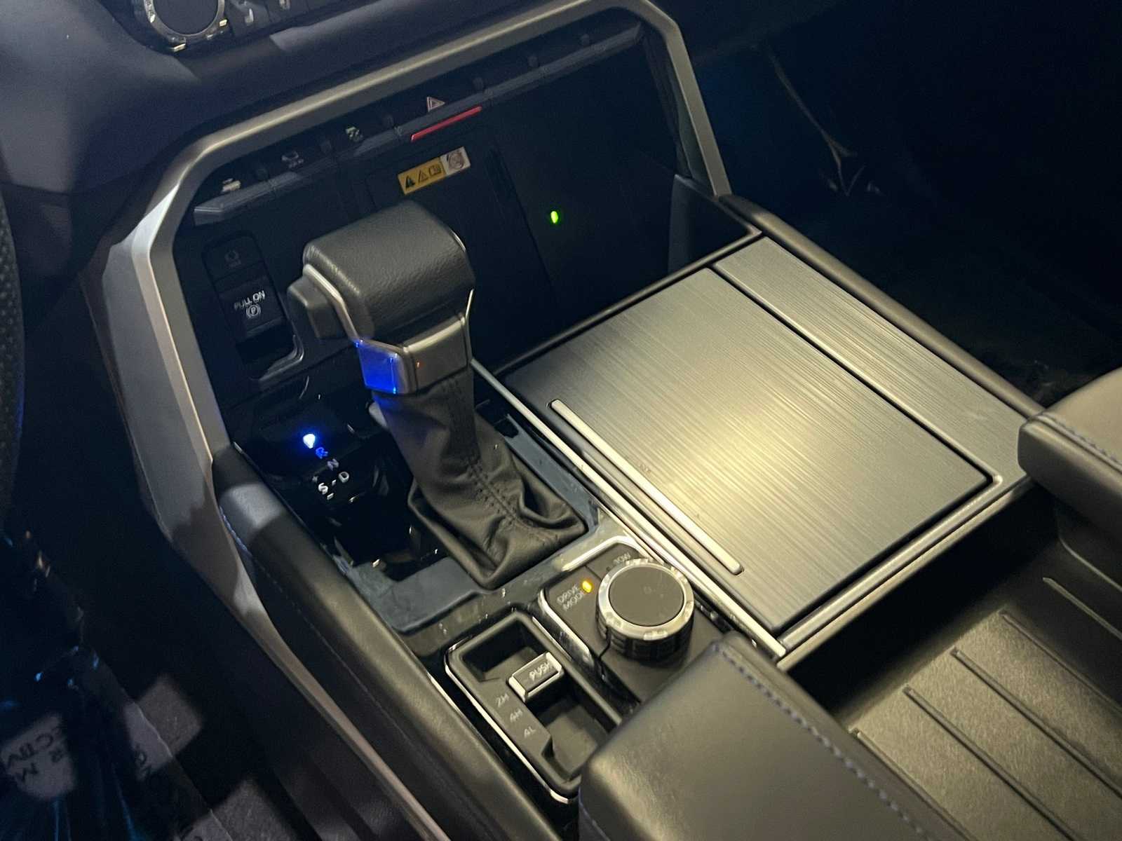 Thumbnail: 2024 Toyota Tundra - 23