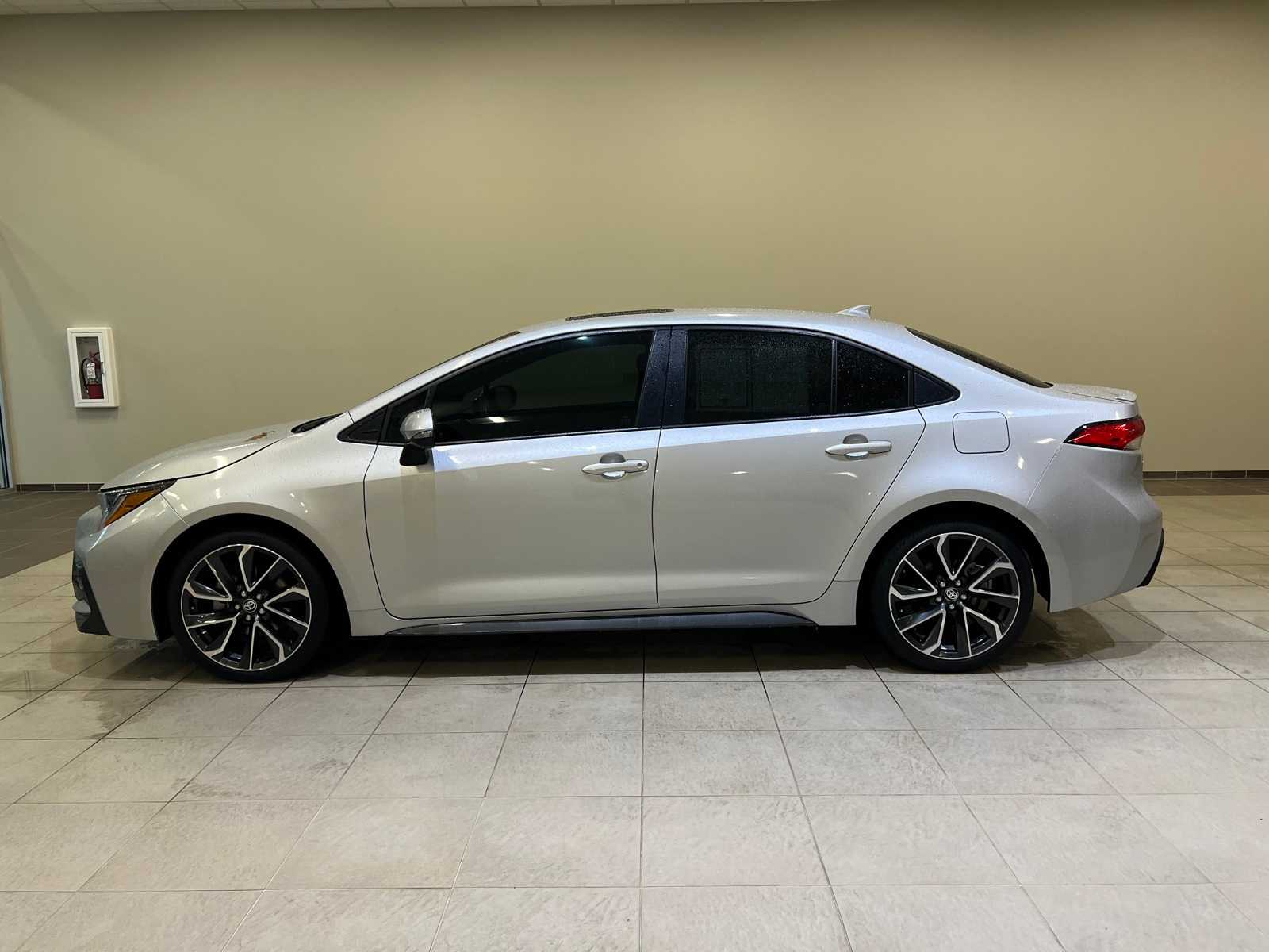 Thumbnail: 2022 Toyota Corolla - 3