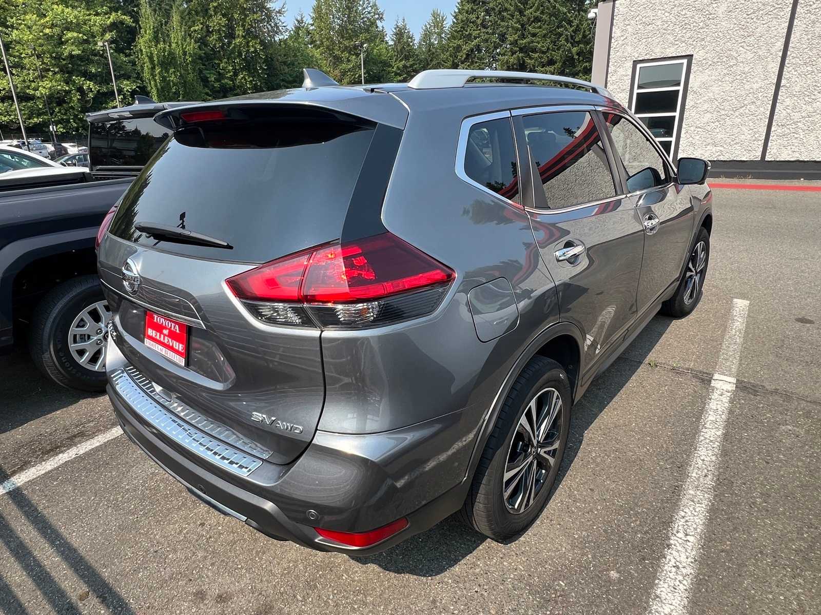 Thumbnail: 2020 Nissan Rogue - 10