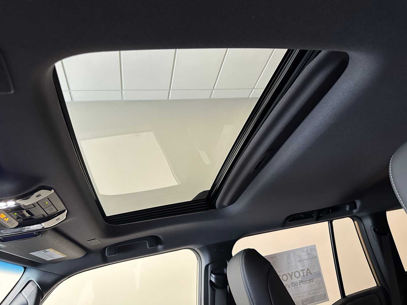 Thumbnail: 2026 Toyota Land Cruiser - 21