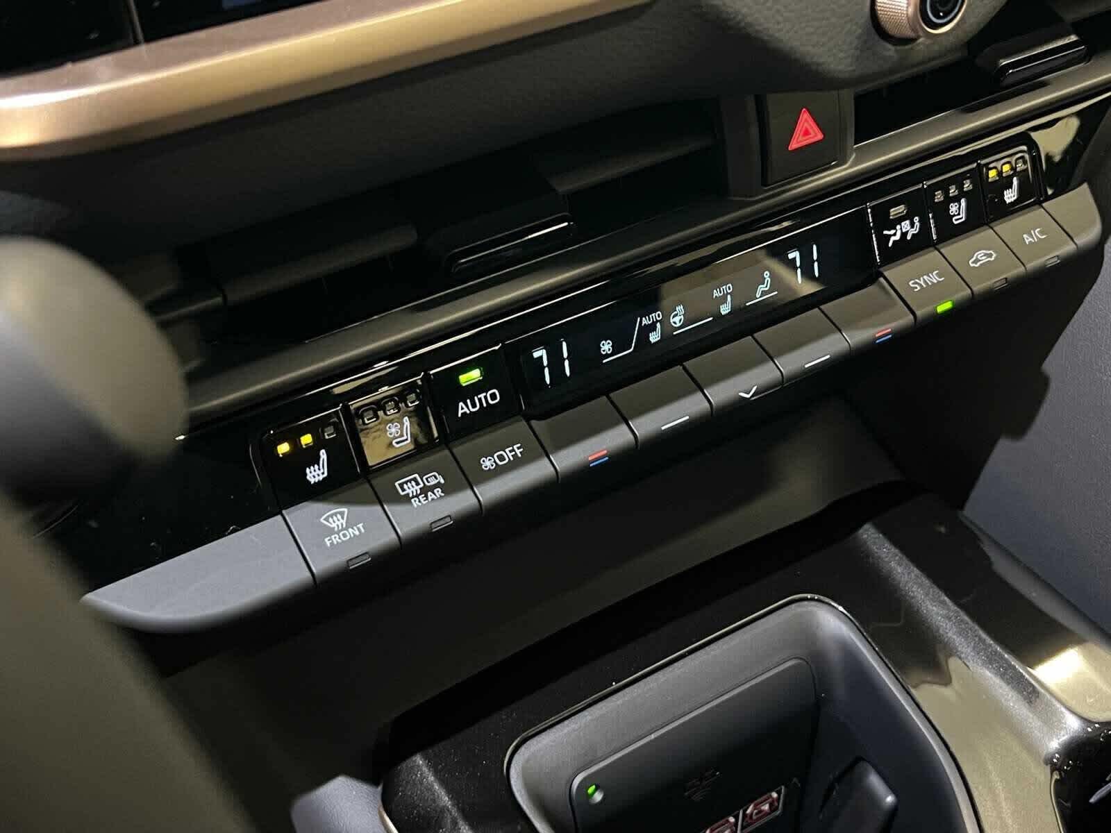 Thumbnail: 2026 Toyota Crown - 25