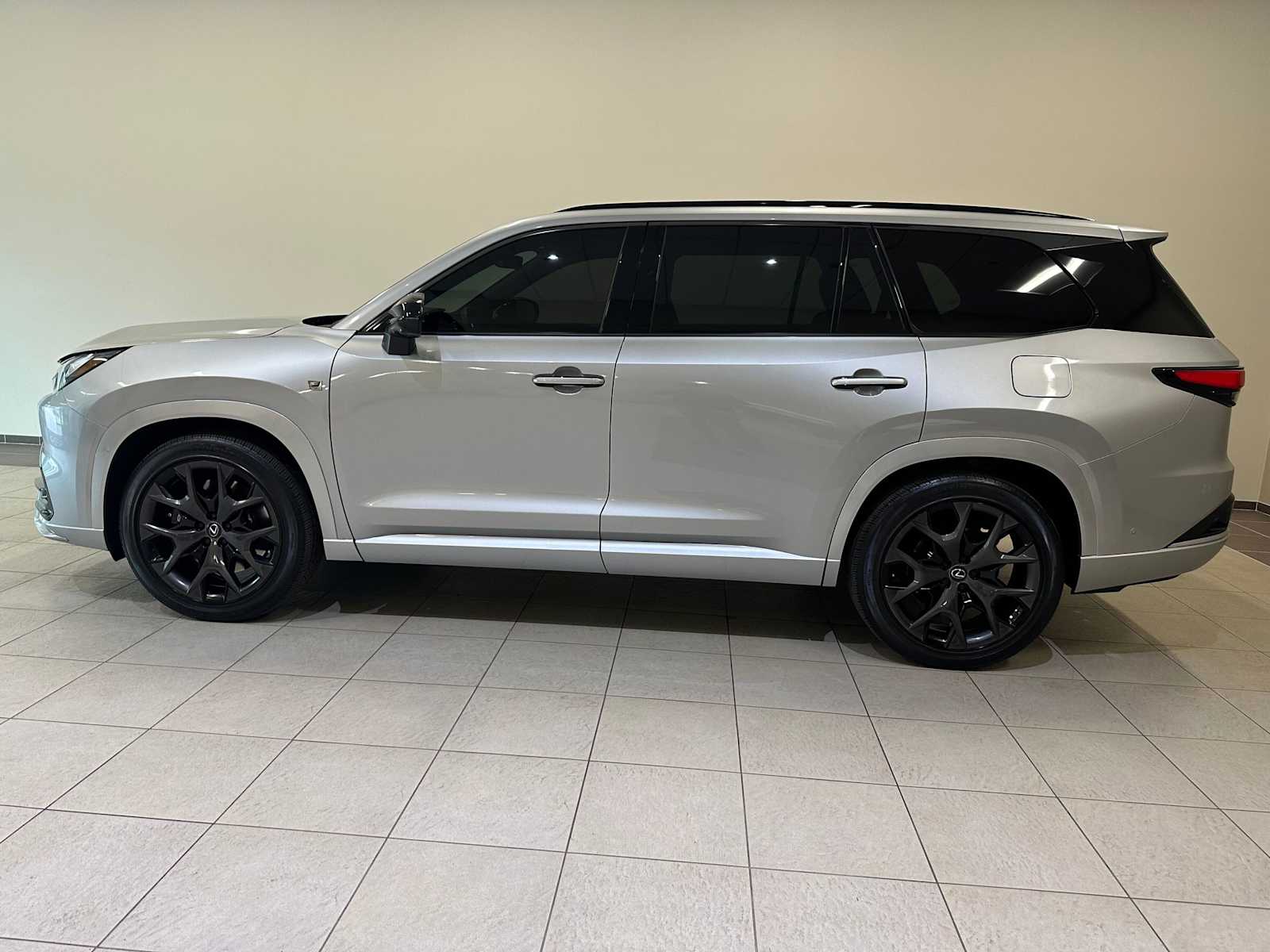 Thumbnail: 2024 Lexus TX - 3